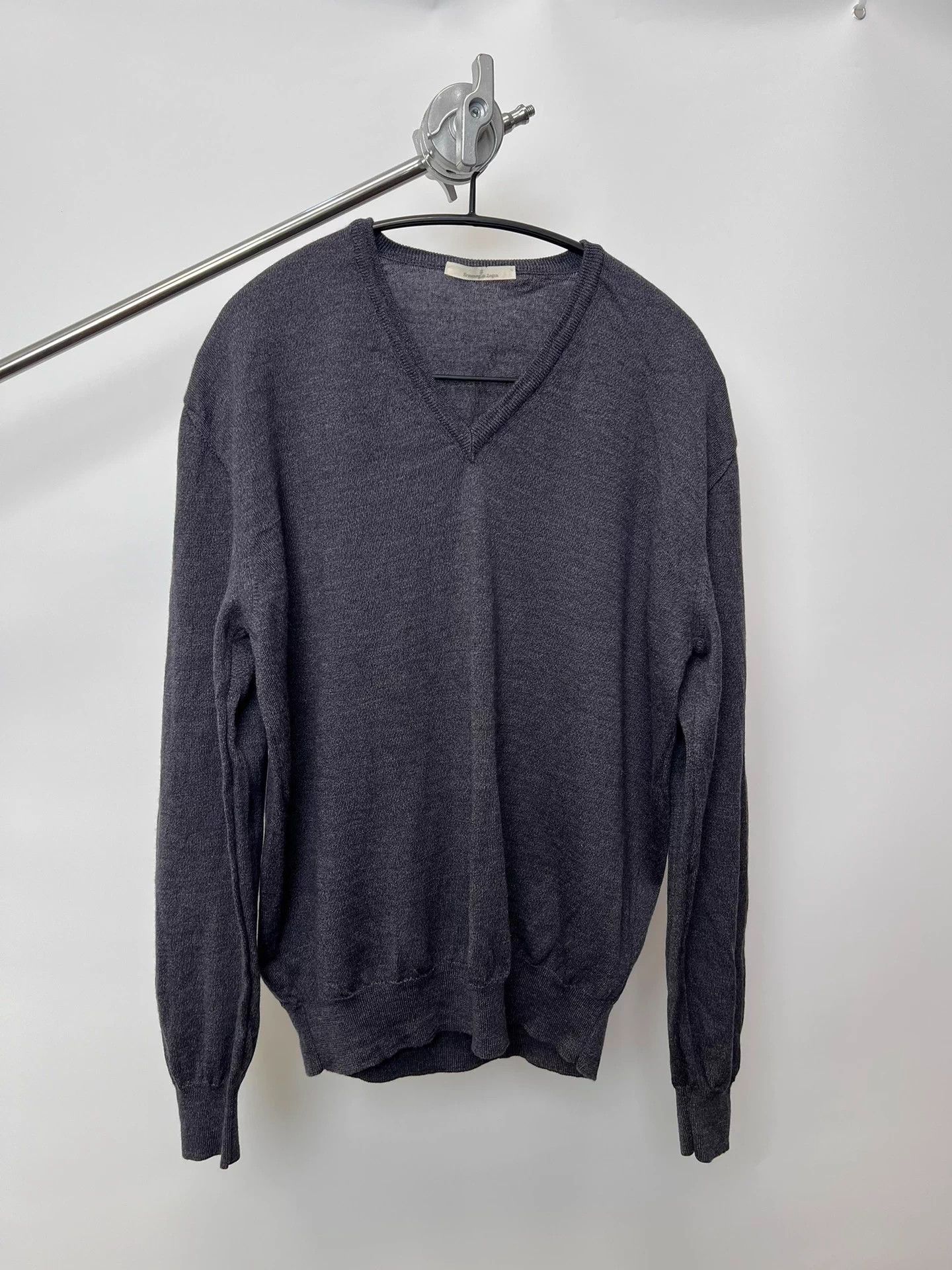 Other Zegna Wool V-neck Knit Sweater Loro Shoulder Size 52 Size US L / EU 52-54 / 3 - 2 Thumbnail