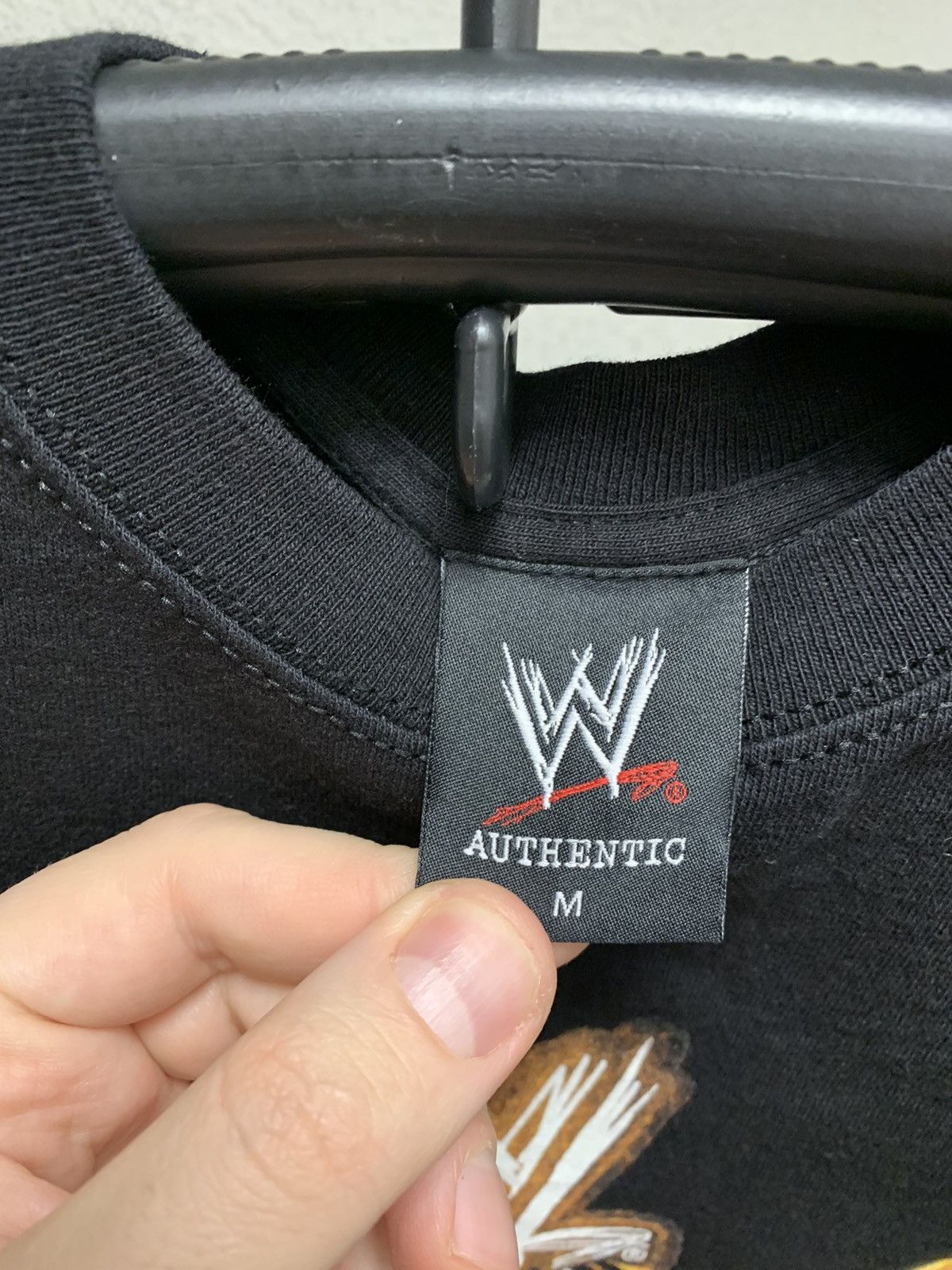 WWE Wwe wwfc vintage tour t-shirt 2011 M sz wrestling Size US M / EU 48-50 / 2 - 5 Thumbnail