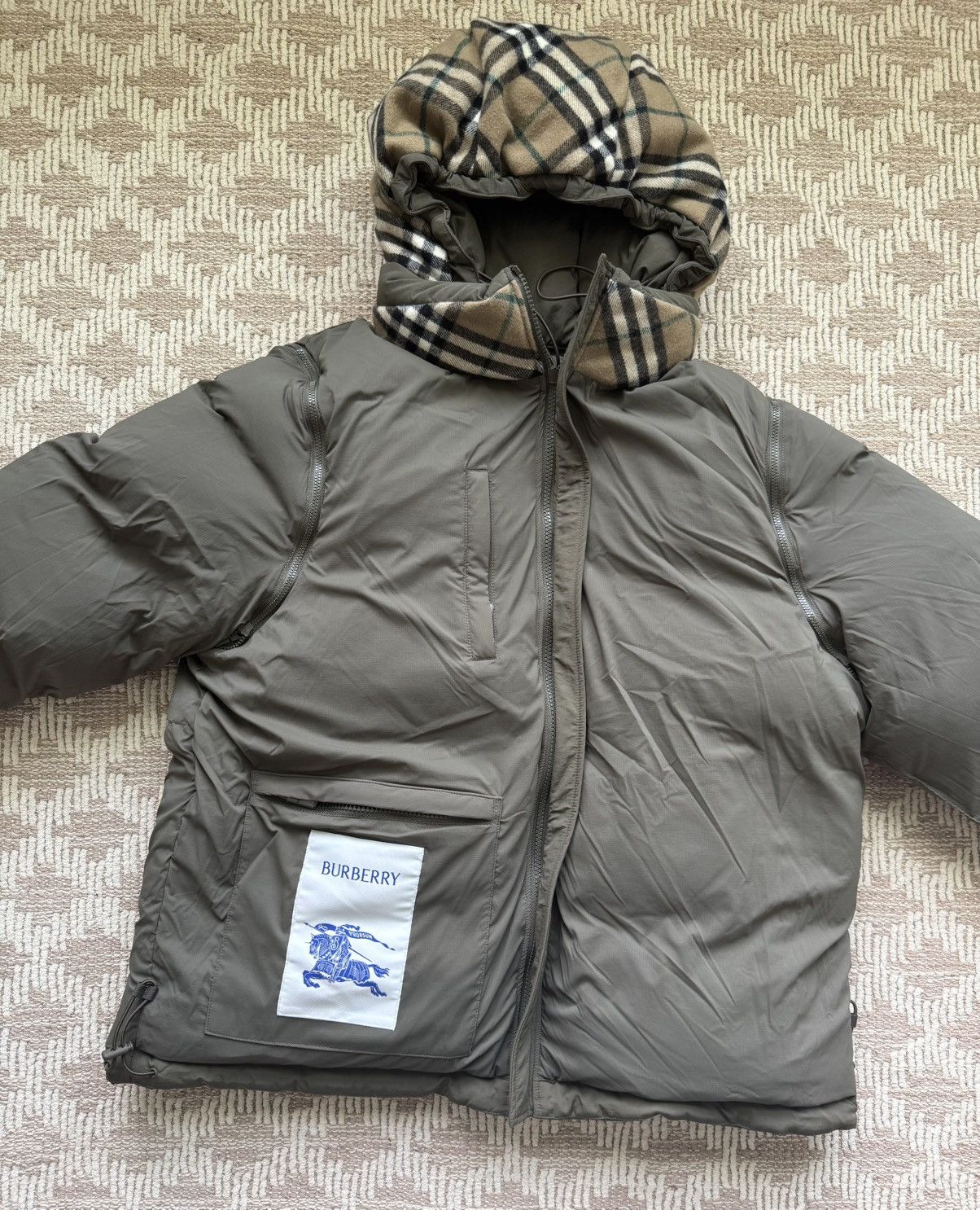 Burberry Burberry Reversible Nylon Puffer Coat Size US L / EU 52-54 / 3 - 6 Thumbnail