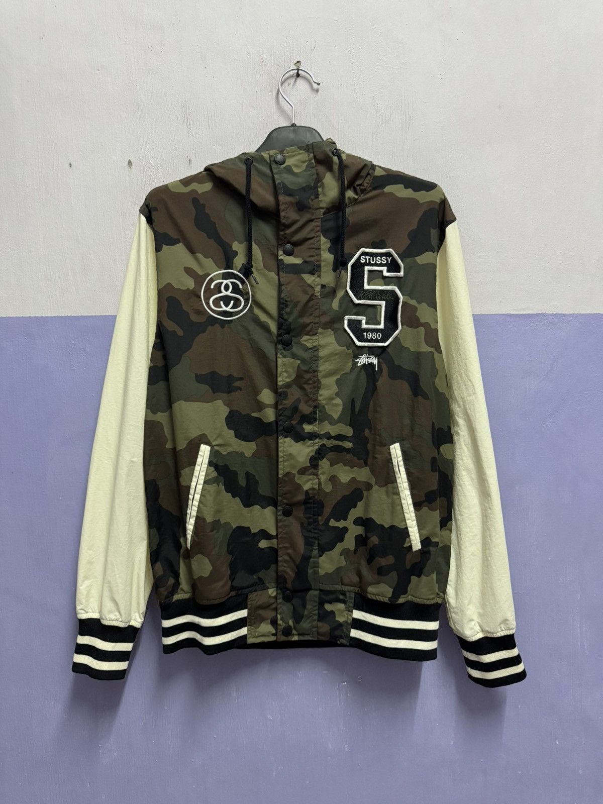 Stussy Stussy Camo Jacket with Hoodie Size US S / EU 44-46 / 1 - 1 Thumbnail