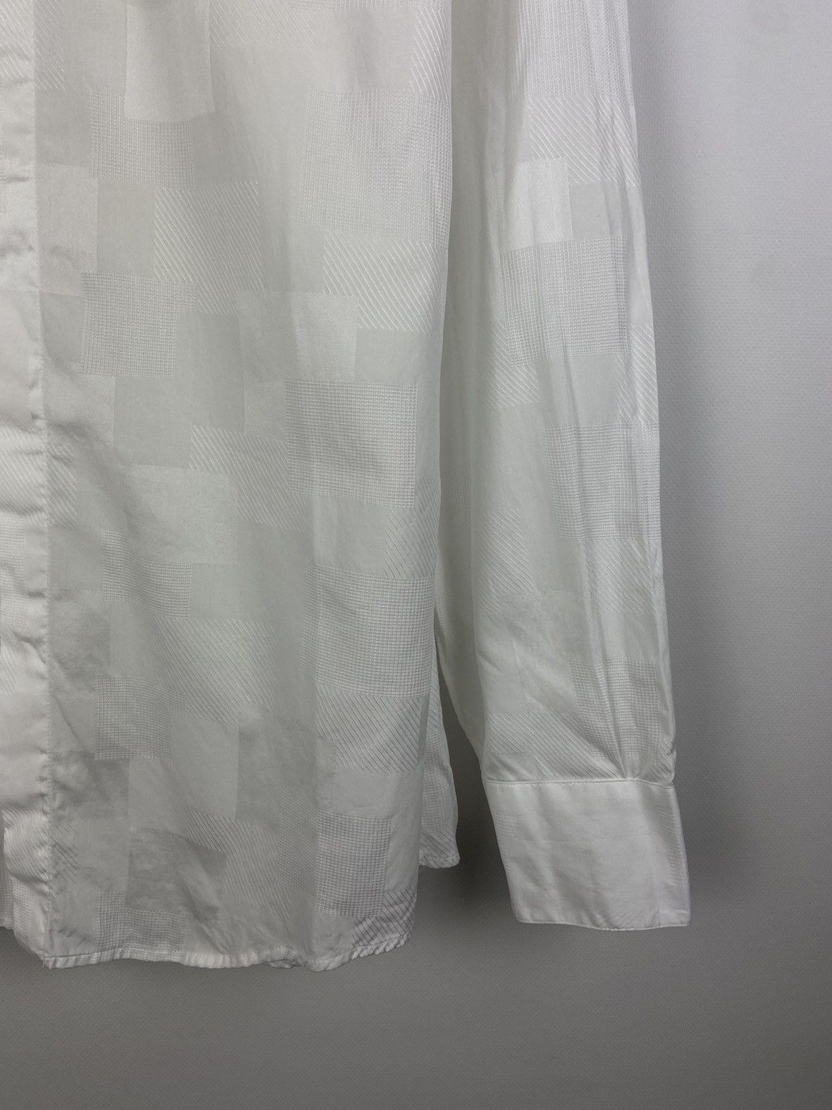 Versace Vintage Gianni Versace Luxury Geometric White Shirt Sz 48 Size US M / EU 48-50 / 2 - 7 Thumbnail