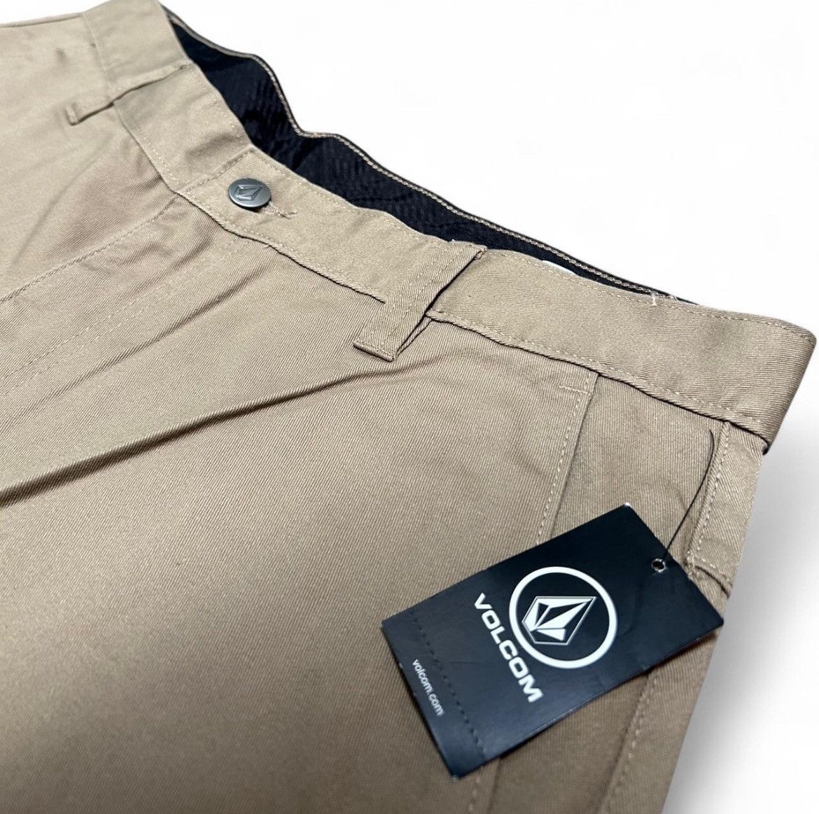 Volcom Volcom - (33) Khaki Shorts Size US 33 - 2 Thumbnail