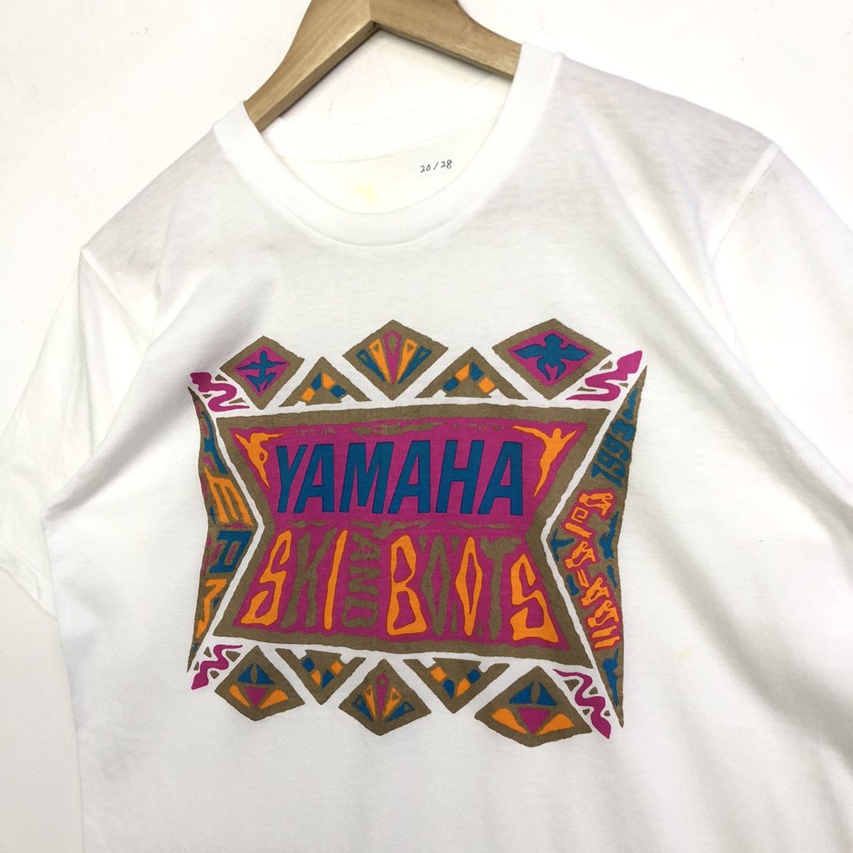 Vintage × Yamaha Vintage Yamaha Ski And Boots Grafiti Motive Tshirt Size US M / EU 48-50 / 2 - 3 Thumbnail