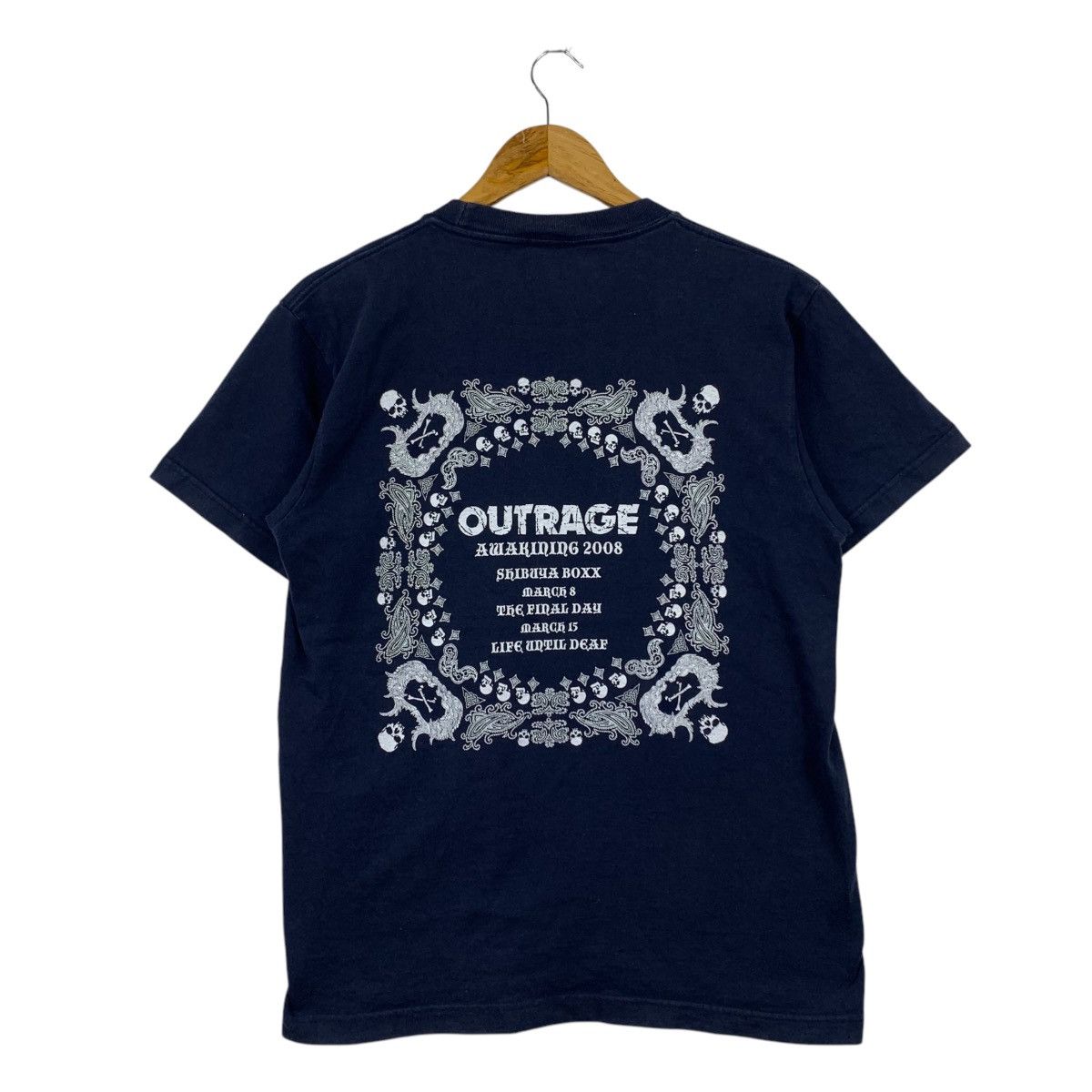 Japanese Brand OUTRAGE-AWEKENING 2008 Japanese Metal Band Merchandise Shirt Size US M / EU 48-50 / 2 - 1 Thumbnail