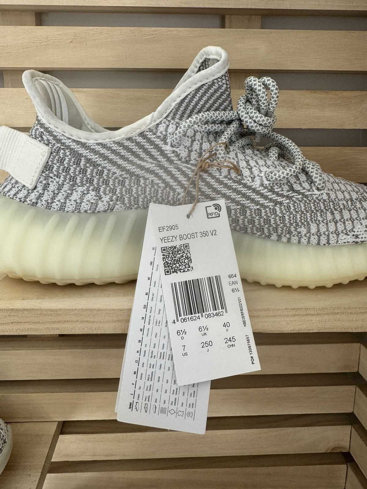 Yeezy Adidas Yeezy Boost 350 V2 "Static" - Brand New - Size 40 EU Size US 7 / IT 37 - 6 Thumbnail