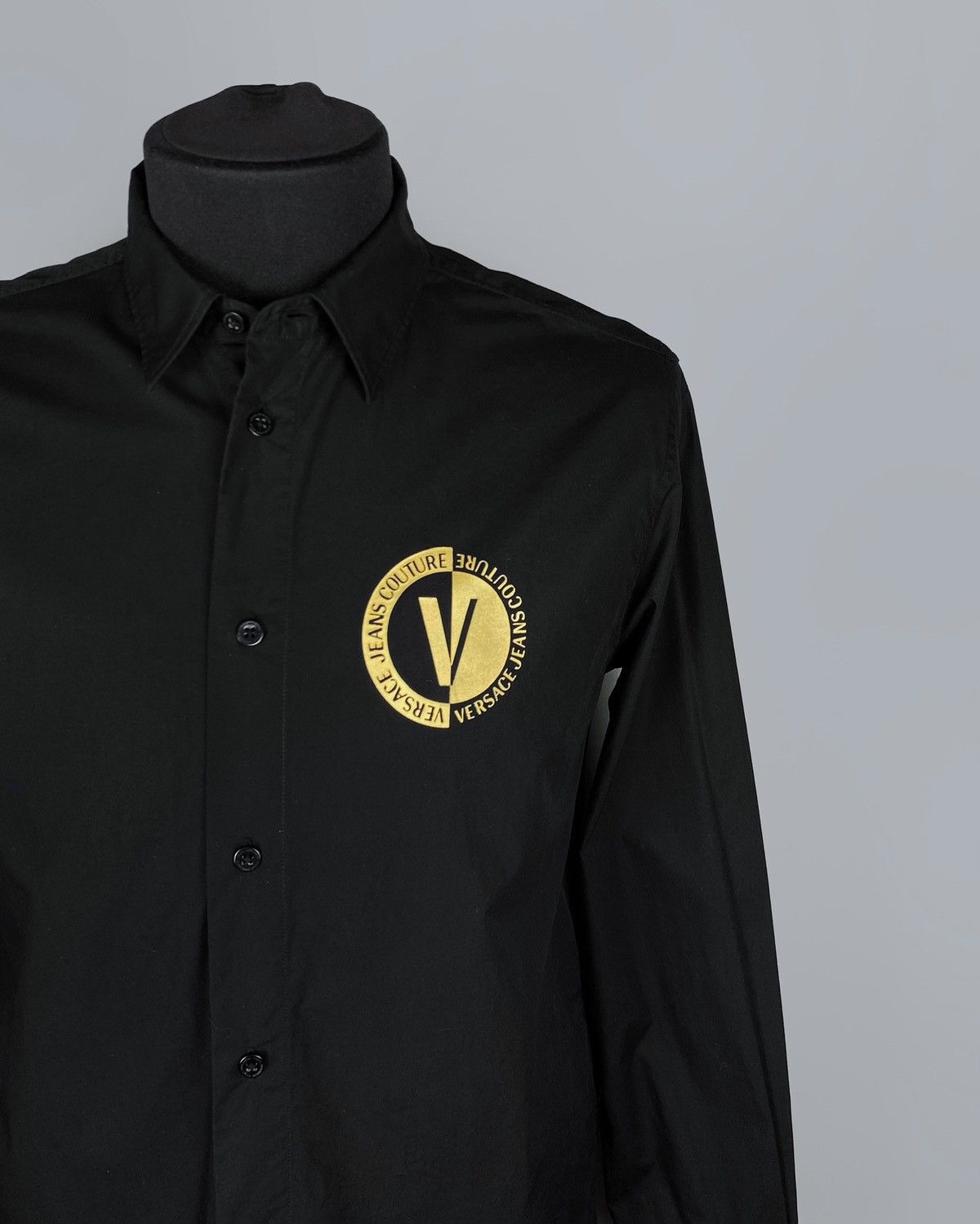 Versace Jeans Couture Men's Versace Jeans Couture V-Emblem LS Shirt Size 48 / S Size US S / EU 44-46 / 1 - 7 Thumbnail