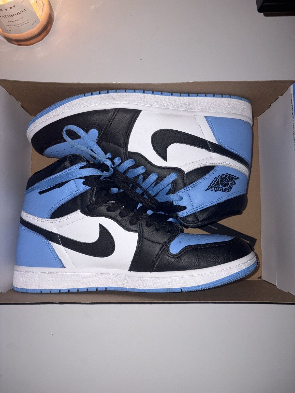 Jordan Brand Jordan one hightop unc toe colorway Size US 9.5 / EU 42-43 - 4 Thumbnail