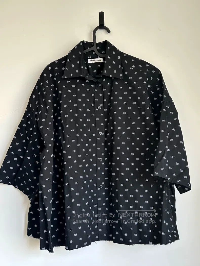 Balenciaga Balenciaga shirt Size XXS / US 00 / IT 34 - 1 Thumbnail