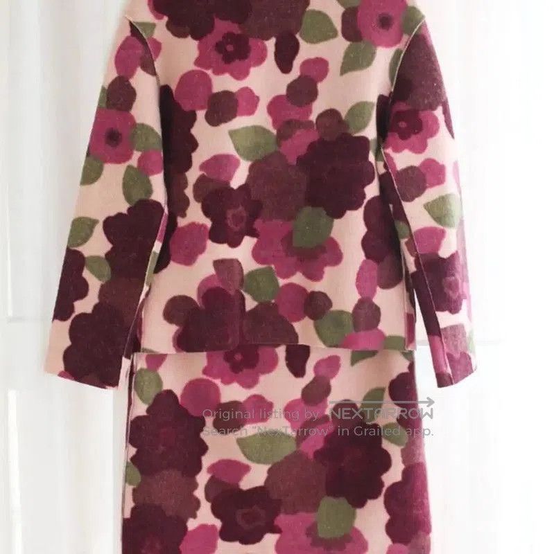 Moschino Moschino Floral Wool Coat in Multicolor . Size M / US 6-8 / IT 42-44 - 2 Thumbnail