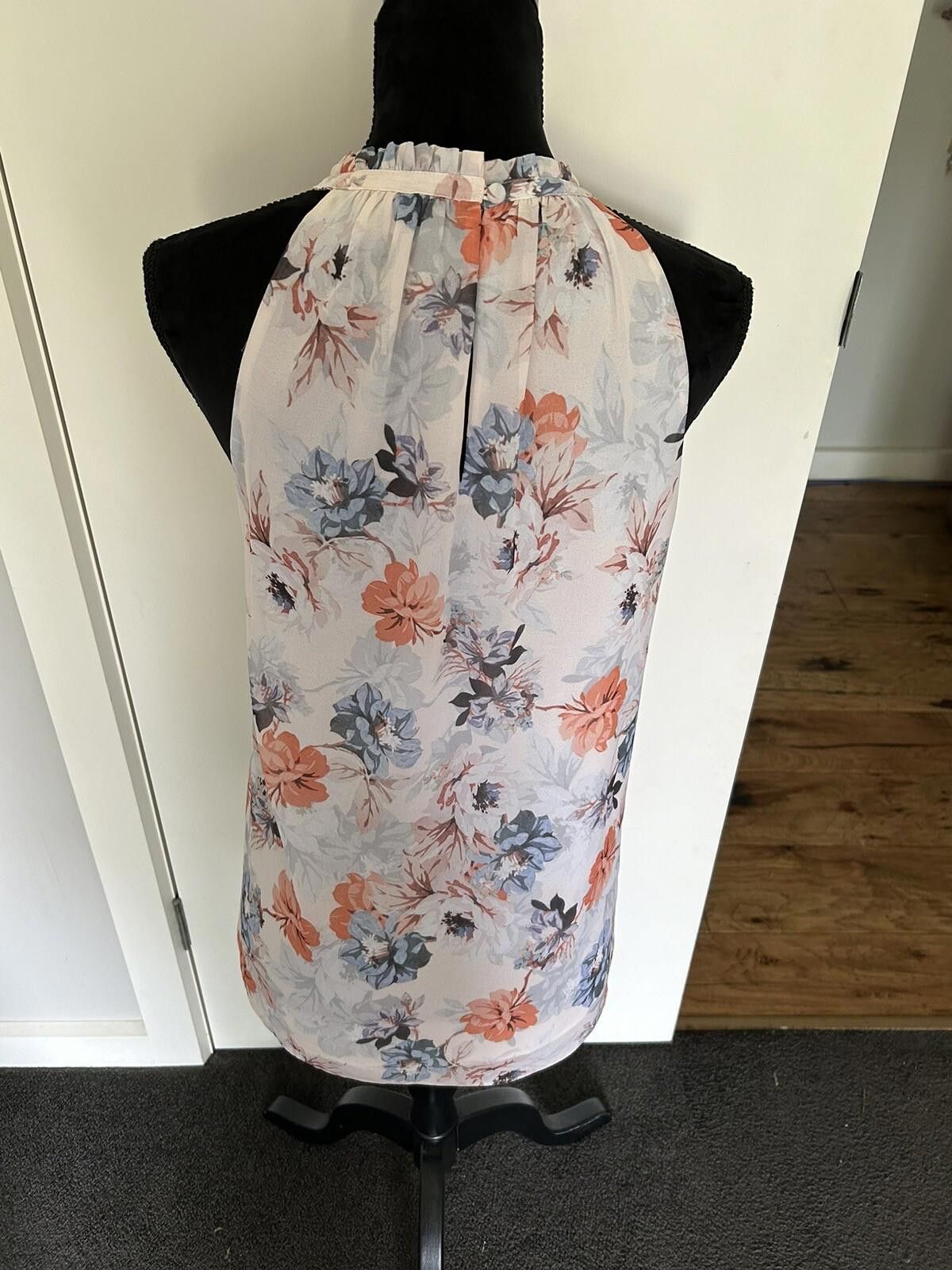 Designer Forever New Floral Singlet Sleeveless High Neck Size 8 (001) Size S / US 4 / IT 40 - 8 Thumbnail