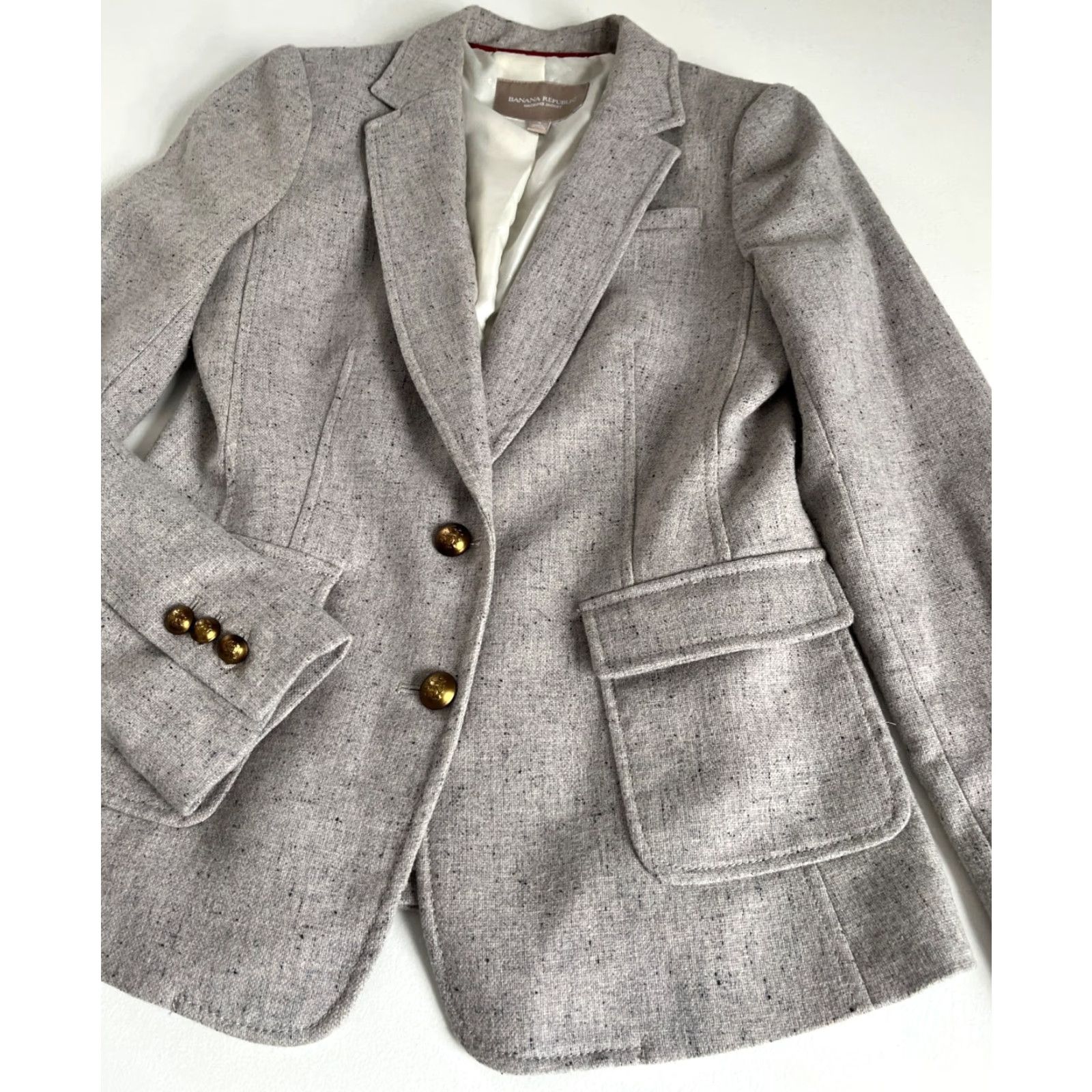 Banana Republic VINTAGE Banana Republic Blazer Wool Blend Size 4 Gray Women’s Hacking Jacket Elbow Patches Blazer Business 2000s Womens Size S / US 4 / IT 40 - 6 Thumbnail