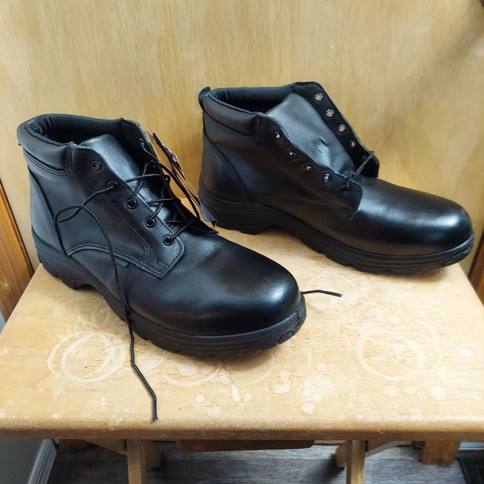Thorogood Thorogood Men's US 14 Black Leather Chukka Ankle Boots NWT Size US 14 / EU 47 - 2 Thumbnail