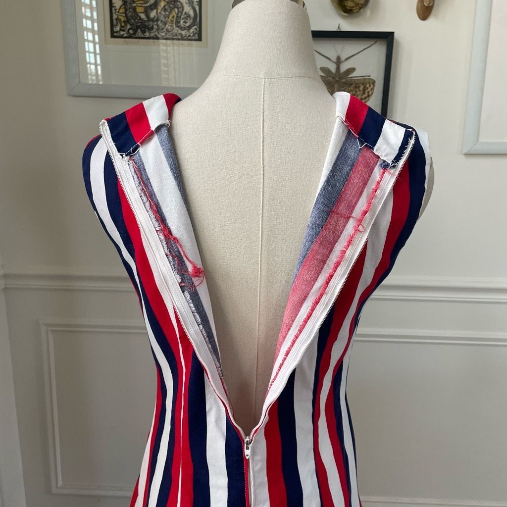 Vintage Vintage 60s Mod Stripe GoGo Mini Dress Red Blue S Size S / US 4 / IT 40 - 7 Thumbnail