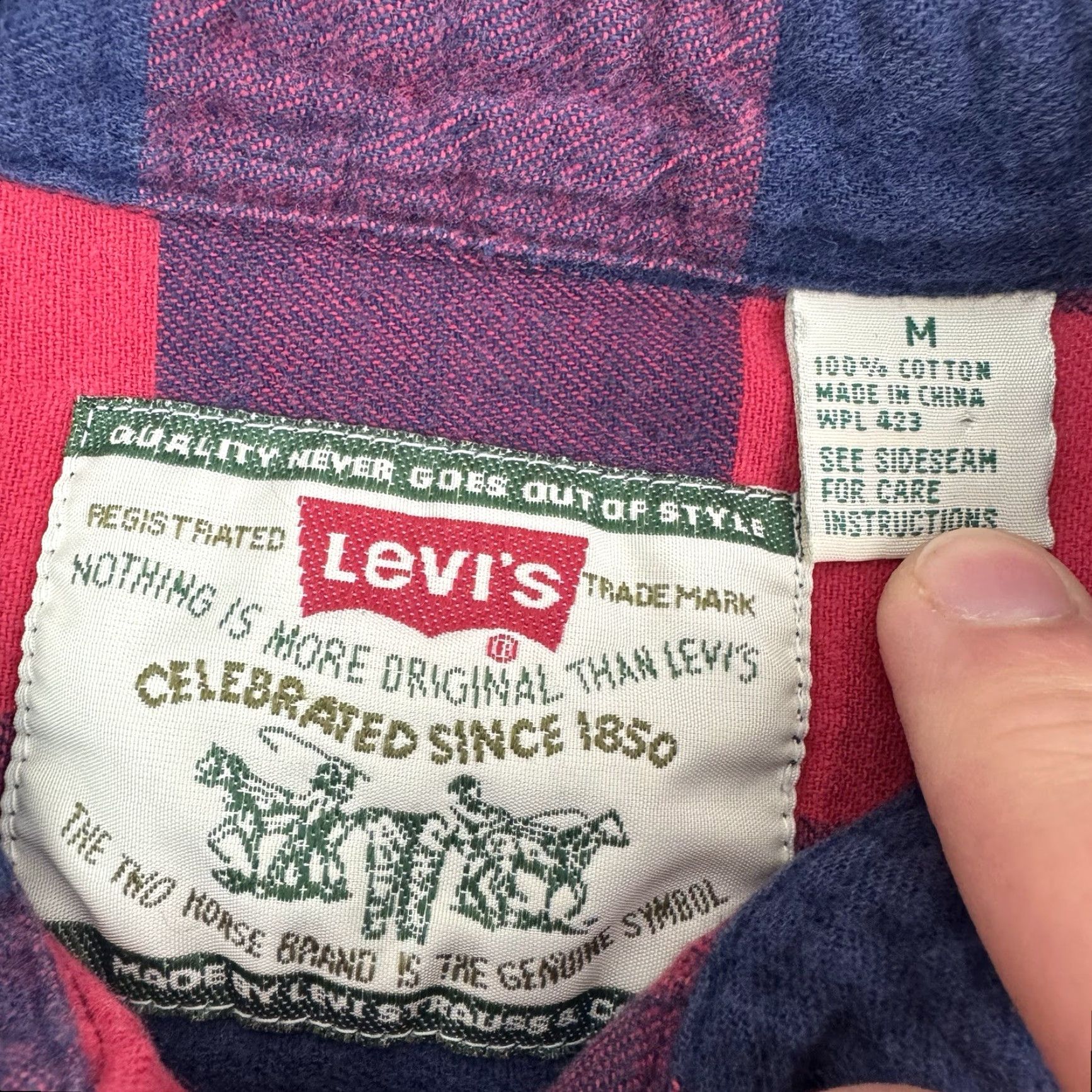 Levi's VINTAGE Levi's Button-Up Shirt Adult Medium Red Plaid Outdoor 90s Mens Size US M / EU 48-50 / 2 - 4 Thumbnail