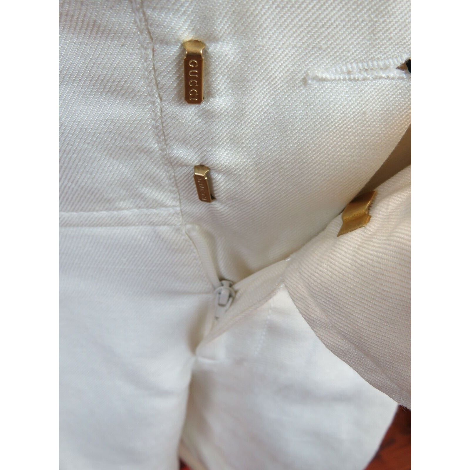Gucci GUCCI OFF WHITE LINEN BELTED GOLD 2 X BUCKLE SHORTS 42 IT Size 34" / US 12 / IT 48 - 9 Thumbnail