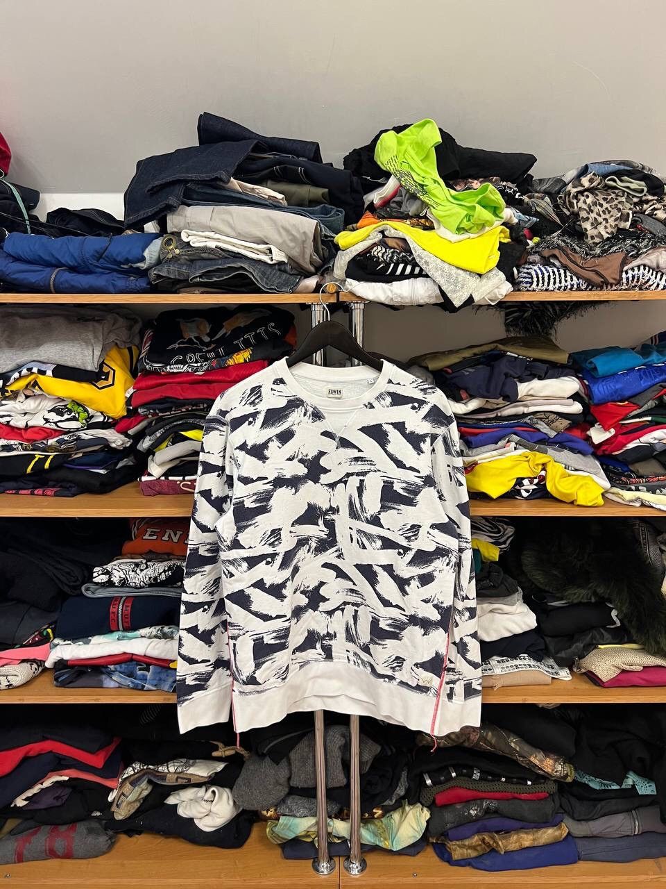 Edwin × Vintage Edwin Multicolour Overprint Y2K Evisu Style Japan Sweatshirt Size US L / EU 52-54 / 3 - 1 Thumbnail