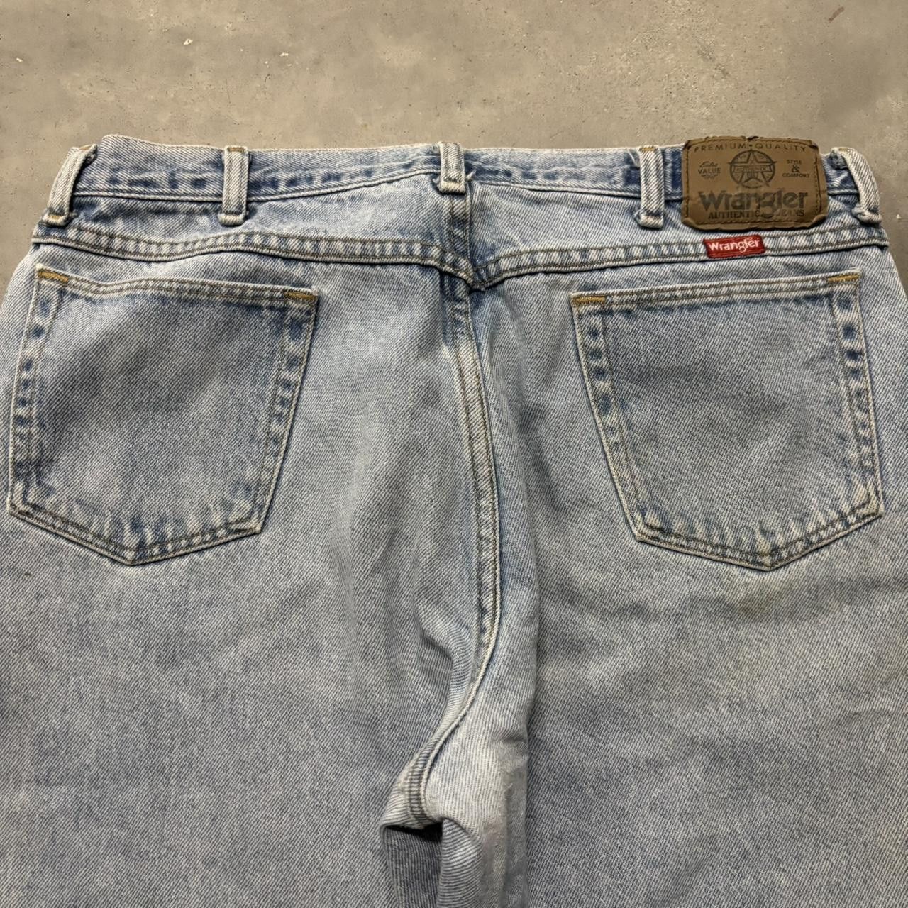 Japanese Brand × Vintage Crazy Vintage 90s Light Wash Essential Denim Jeans! Size US 34 / EU 50 - 7 Thumbnail
