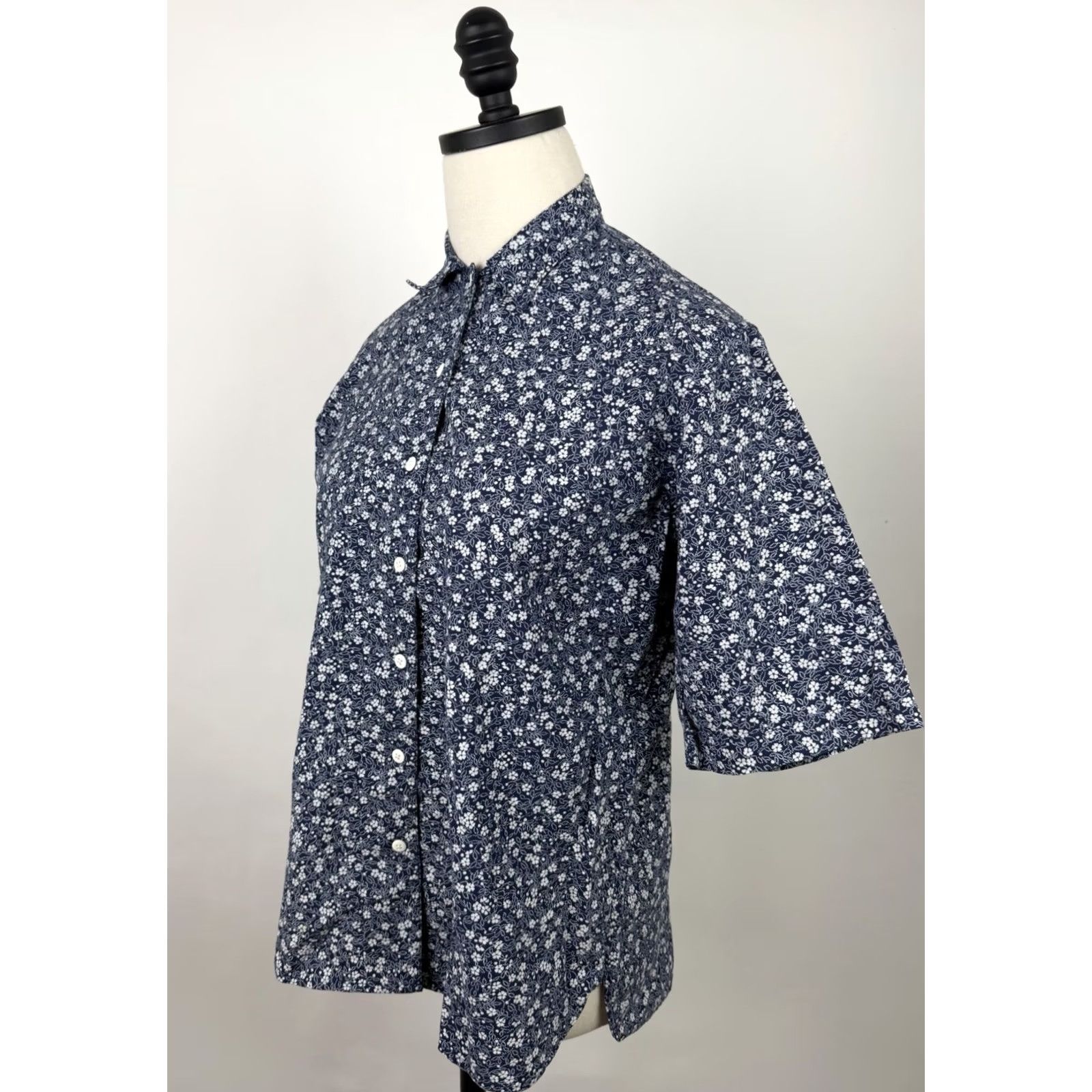 Vintage VINTAGE Woolrich Womens Small Blue Floral Button-Up Shirt Size S / US 4 / IT 40 - 6 Thumbnail