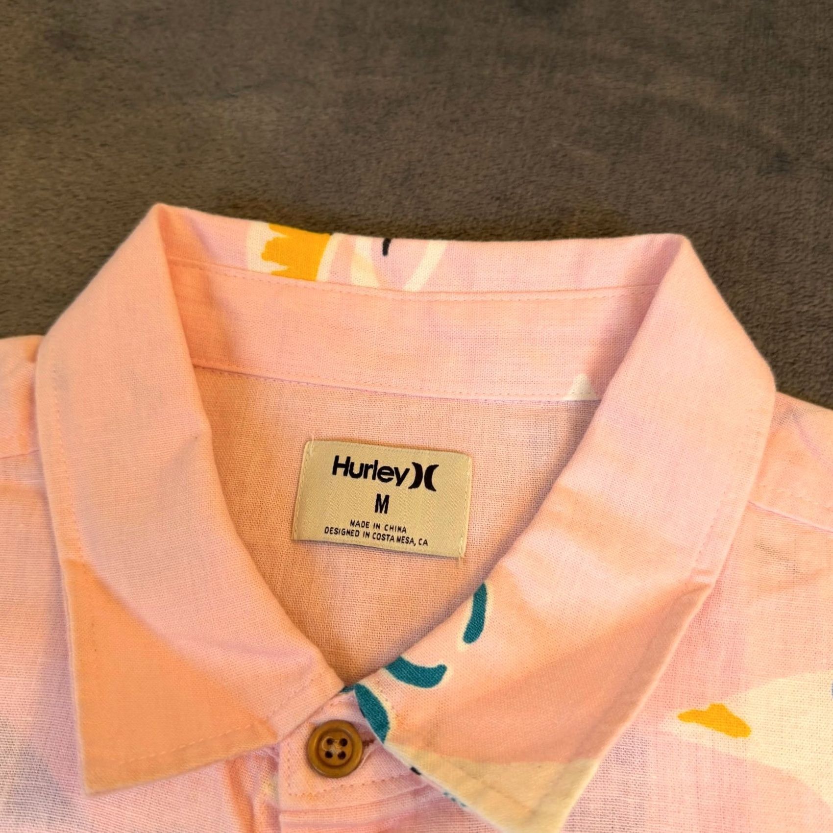 Hurley Hurley Rincon Linen SS Button Up Shirt Mens Medium Flamingo Pink Floral Surf NWT Size US M / EU 48-50 / 2 - 2 Thumbnail