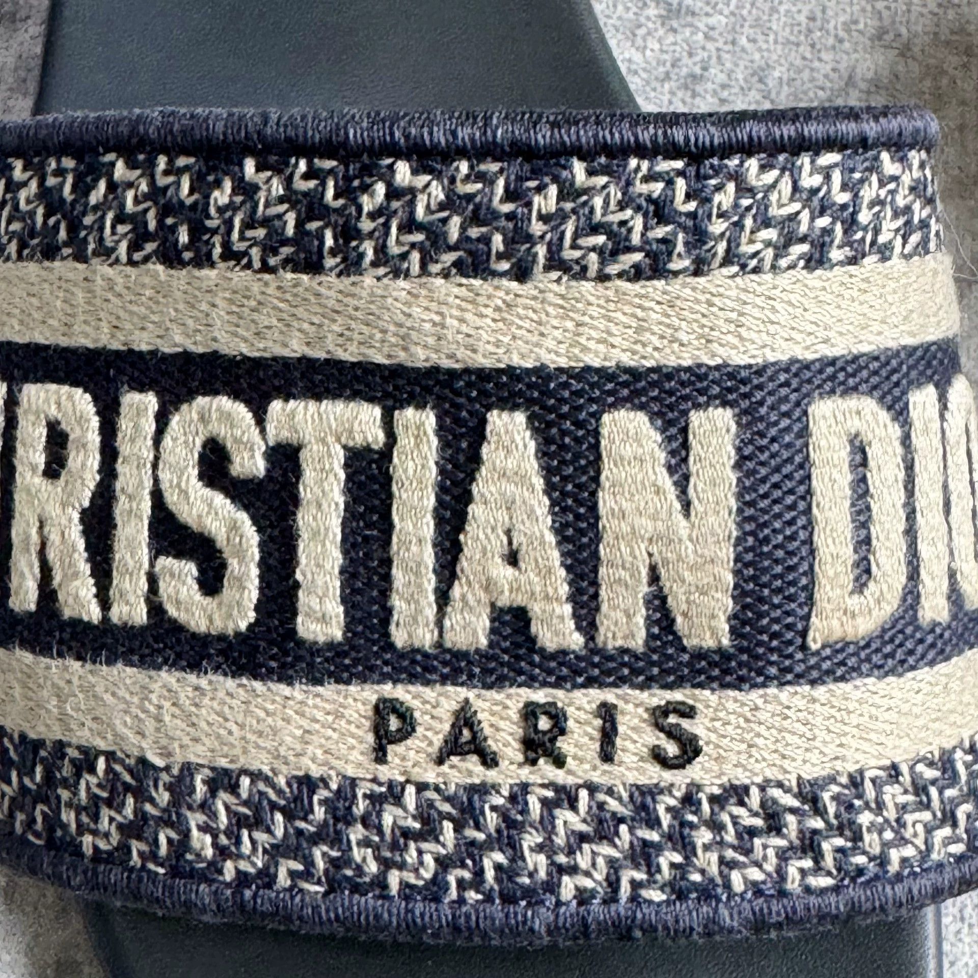 Dior Dior Oblique Embroidered Flat Slipper Navy 36.5 Size US 6 / IT 36 - 7 Thumbnail