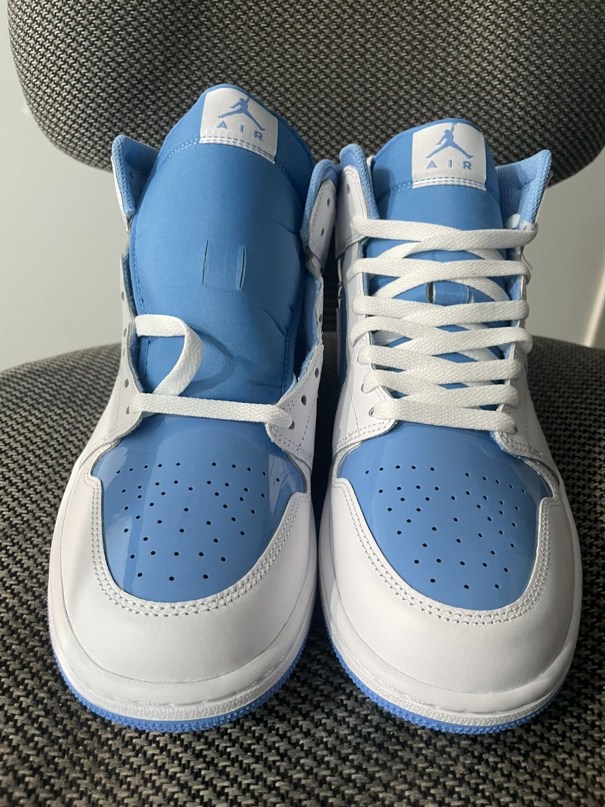 Jordan Brand × Nike Air Jordan 1 Mid SE Size US 9.5 / EU 42-43 - 3 Thumbnail