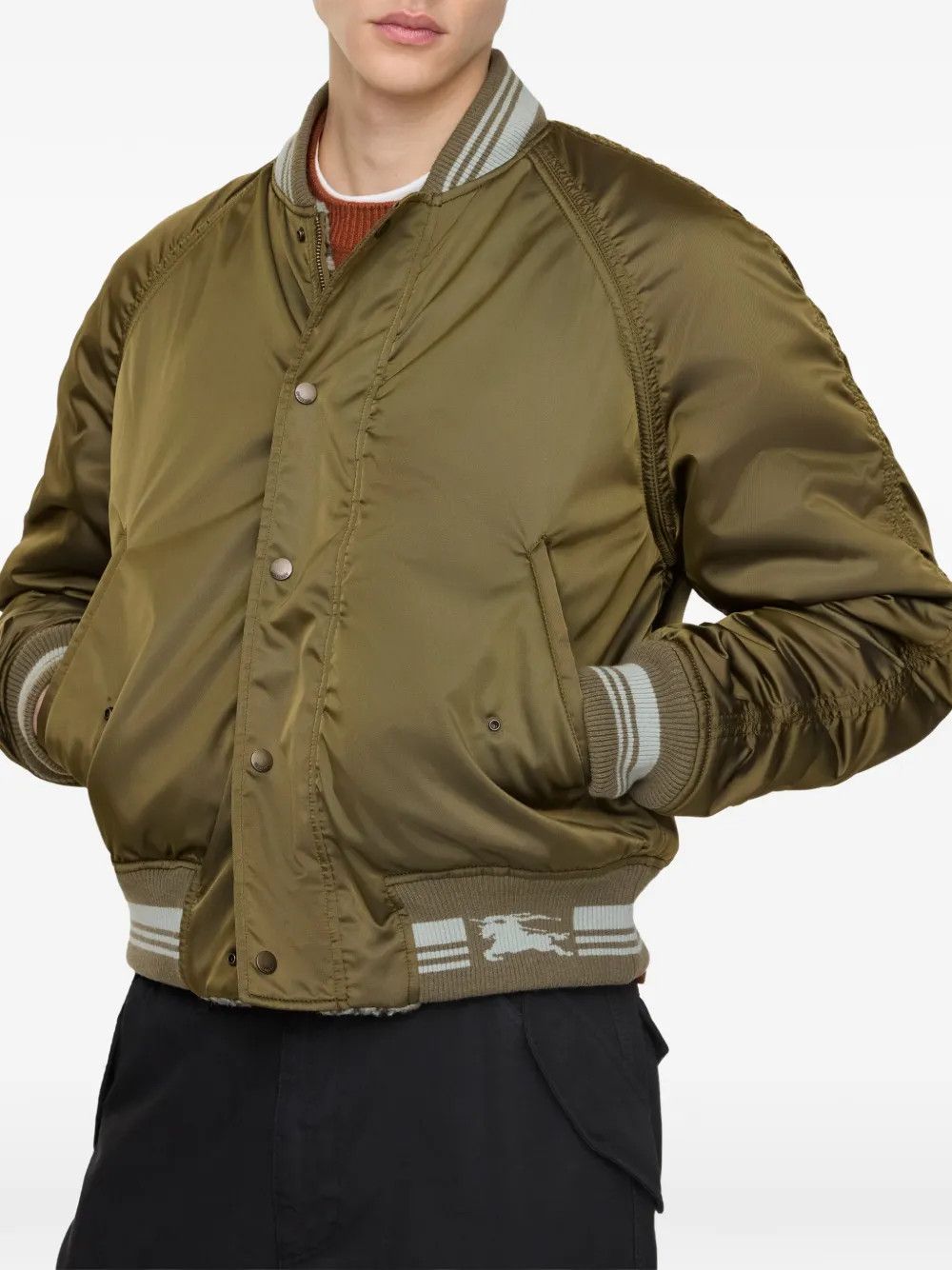 Burberry os11x0526 Reversible Bomber Jacket in Multicolor Size US L / EU 52-54 / 3 - 3 Thumbnail