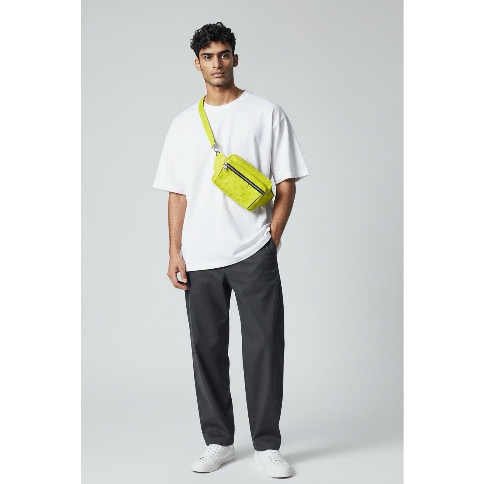 Louis Vuitton Discovery Waist Bag Bum Bag Jaune Monogram Eclipse Neon Size ONE SIZE - 3 Thumbnail