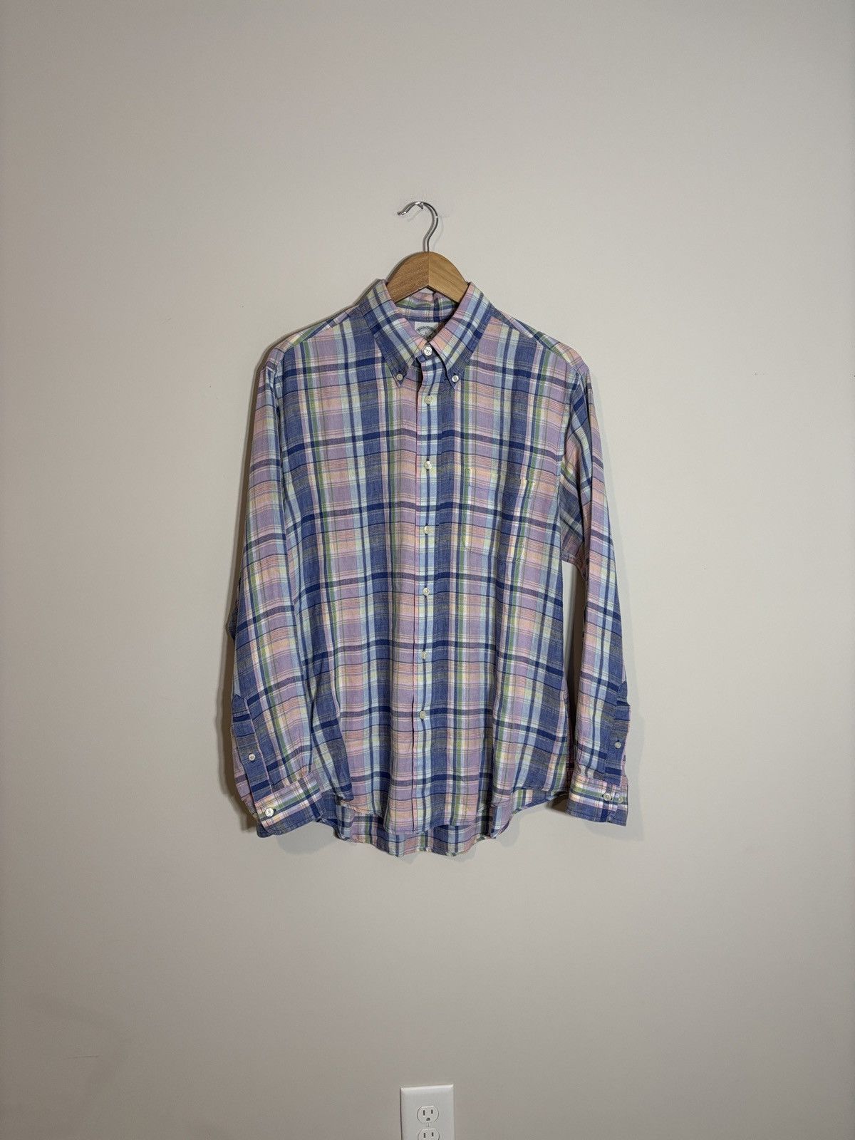 Brooks Brothers Brooks Brothers Regent Irish Linen Button Down Shirt Large Size US L / EU 52-54 / 3 - 2 Thumbnail