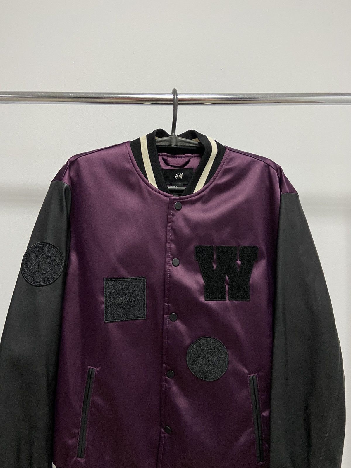 The Weeknd × Vintage × XO H&M The Weeknd XO Bomber varsity Vintage Big Logo Size US M / EU 48-50 / 2 - 3 Thumbnail
