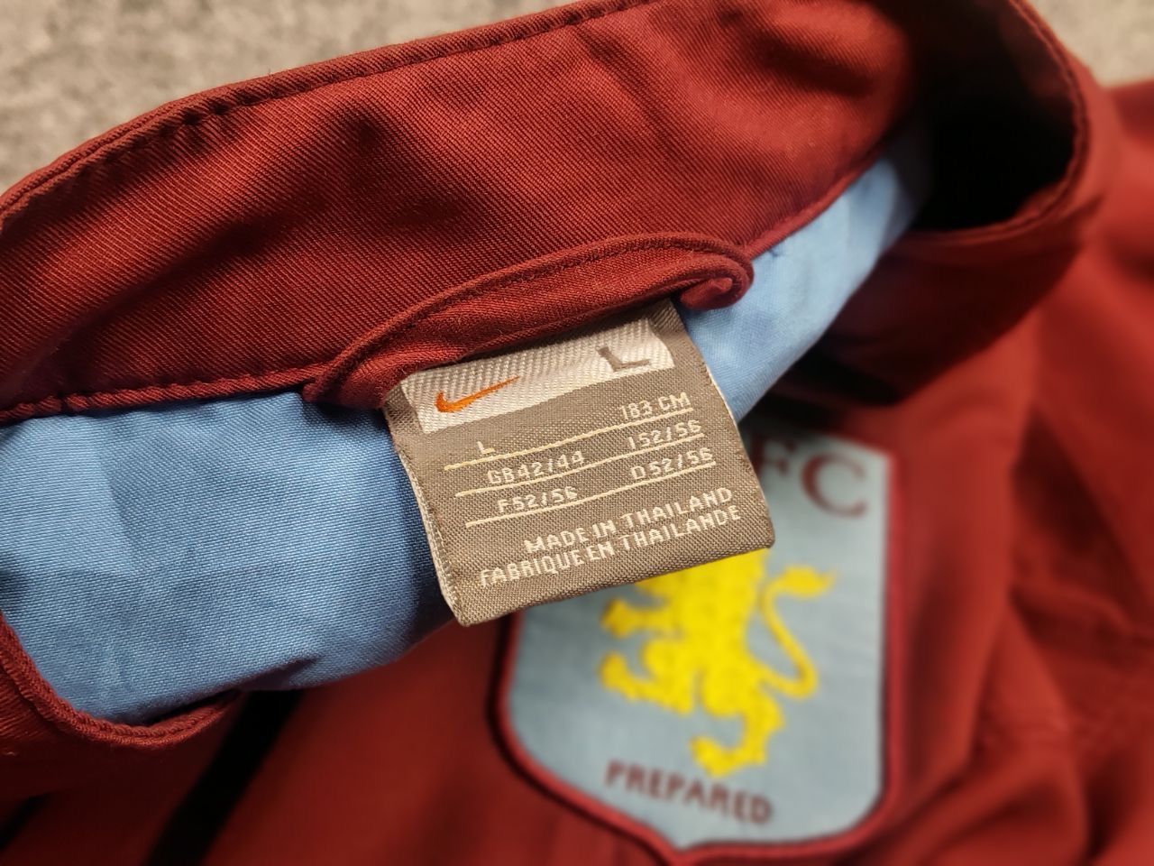 Nike Vintage Nike Aston Villa FC Soccer Track Jacket Size US L / EU 52-54 / 3 - 18 Thumbnail