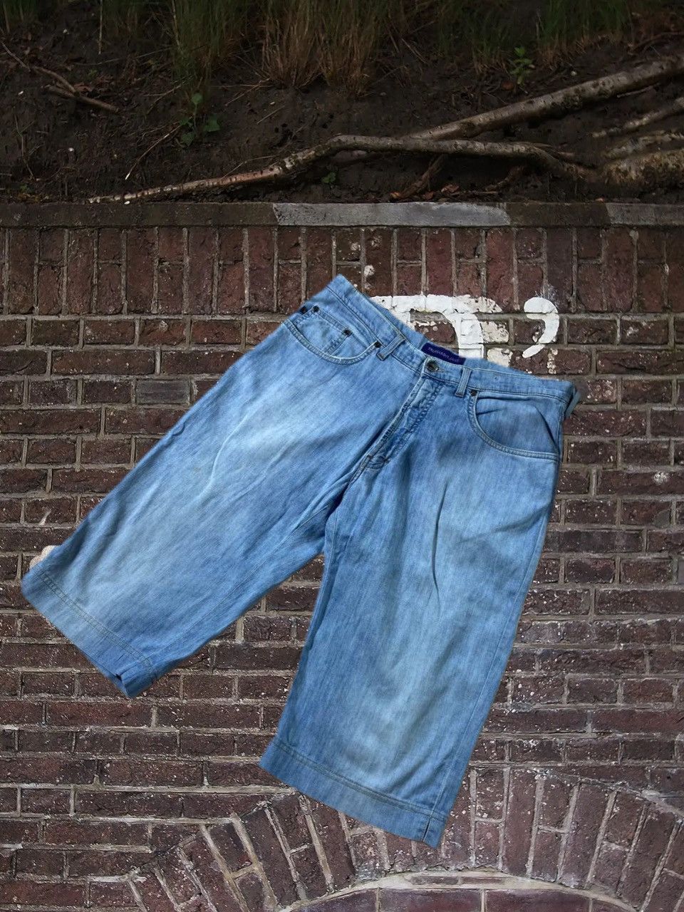 Trussardi × Vintage Vintage Short Denim Trussardi Flared Style Double Waist Size US 32 / EU 48 - 1 Thumbnail