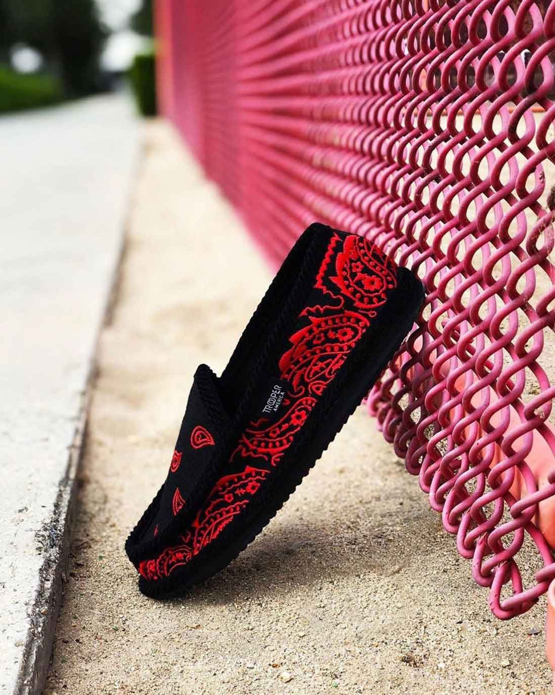 Other Trooper America's bandana paisley & corduroy slip-ons Size US 12 / EU 45 - 22 Thumbnail