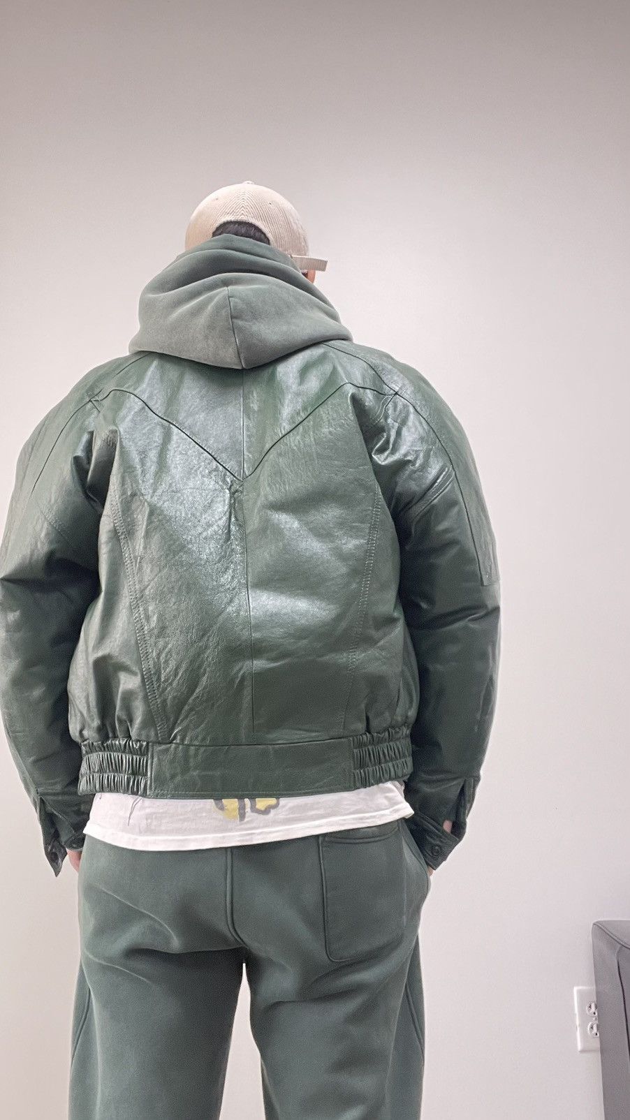 American Apparel × Vintage Vintage Green Leather Bomber Jacket Size US M / EU 48-50 / 2 - 10 Thumbnail