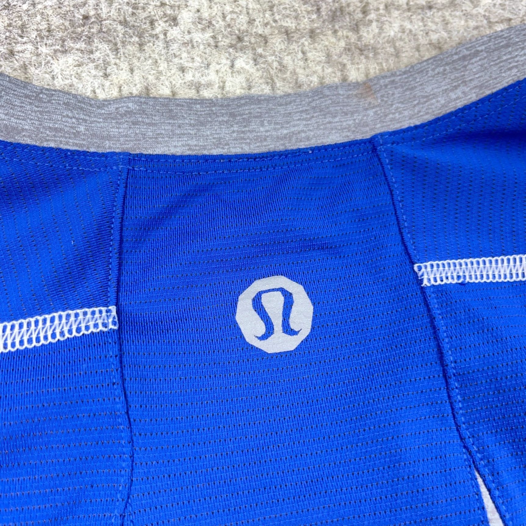Lululemon Lululemon Shirt Men Large Royal Blue Tee V Neck Performance Run Training Gym | T-Shirt | Mens | L | Blue | 90s? Size US L / EU 52-54 / 3 - 5 Thumbnail