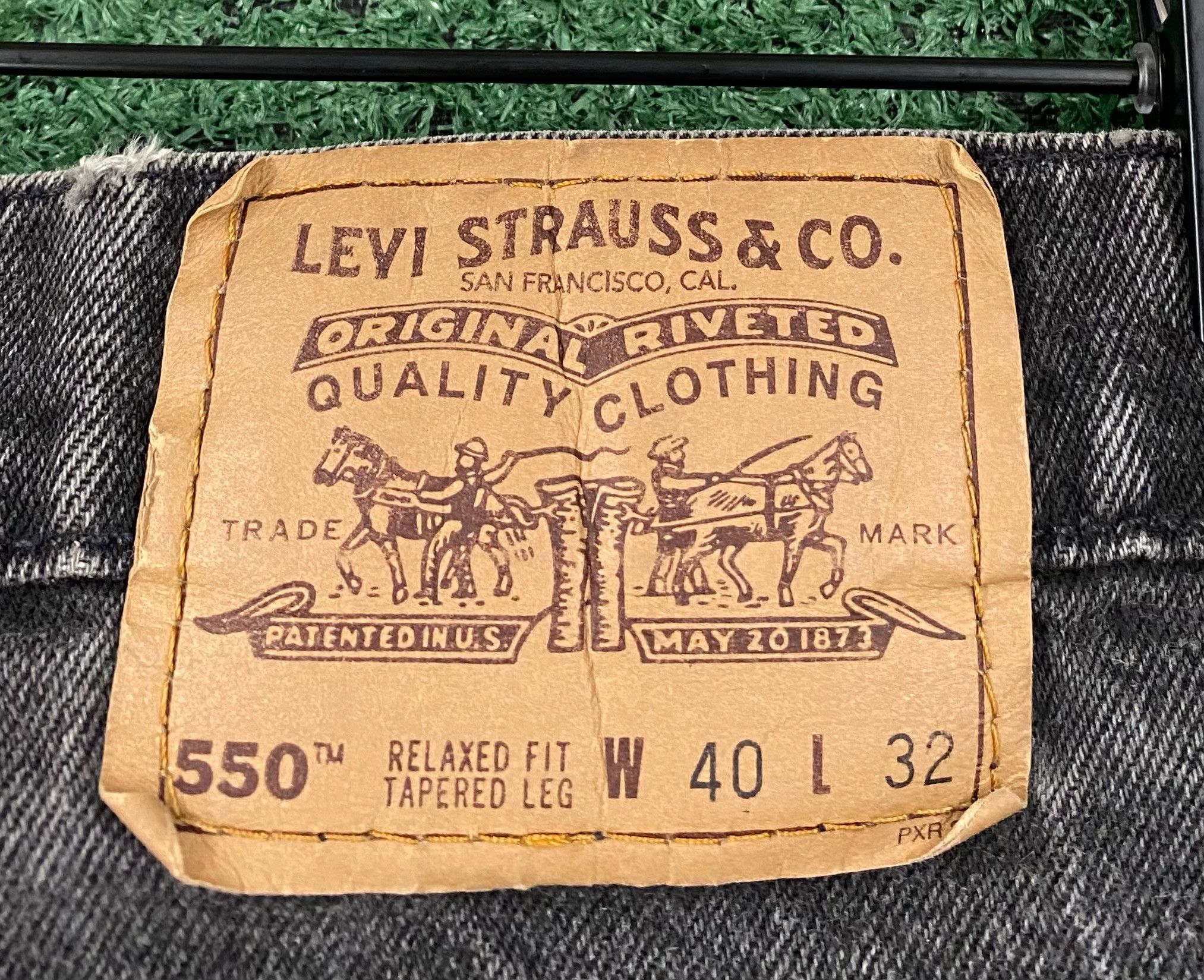 Levi's Vintage Clothing 90’s Levi's 550 Orange Tab Relaxed Black Jeans 38”x 31” Size US 38 / EU 54 - 8 Thumbnail