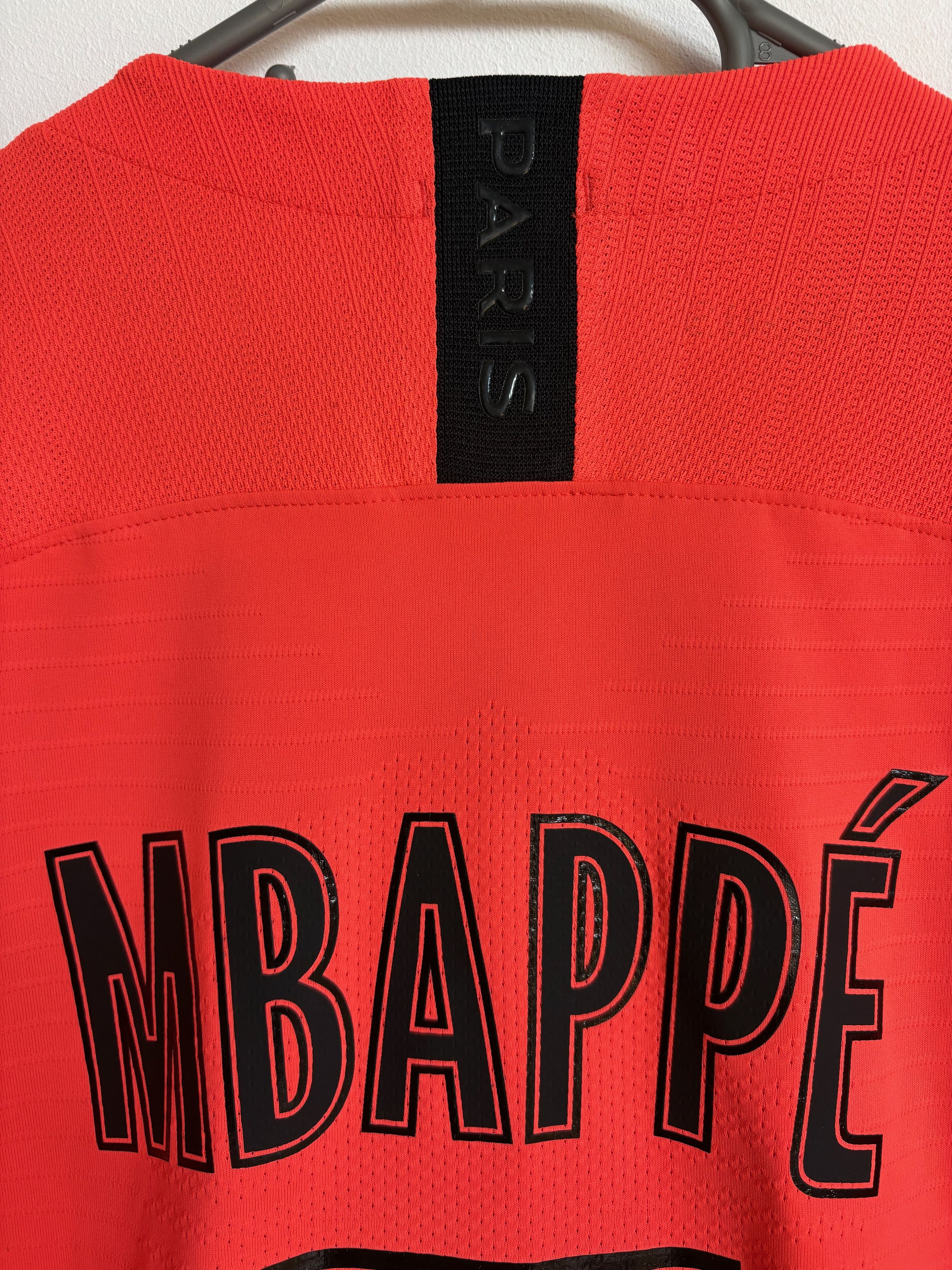 Jordan Brand PSG 2019/20 Away Mbappé 7 Player Version (Vaporknit) Size US M / EU 48-50 / 2 - 18 Thumbnail