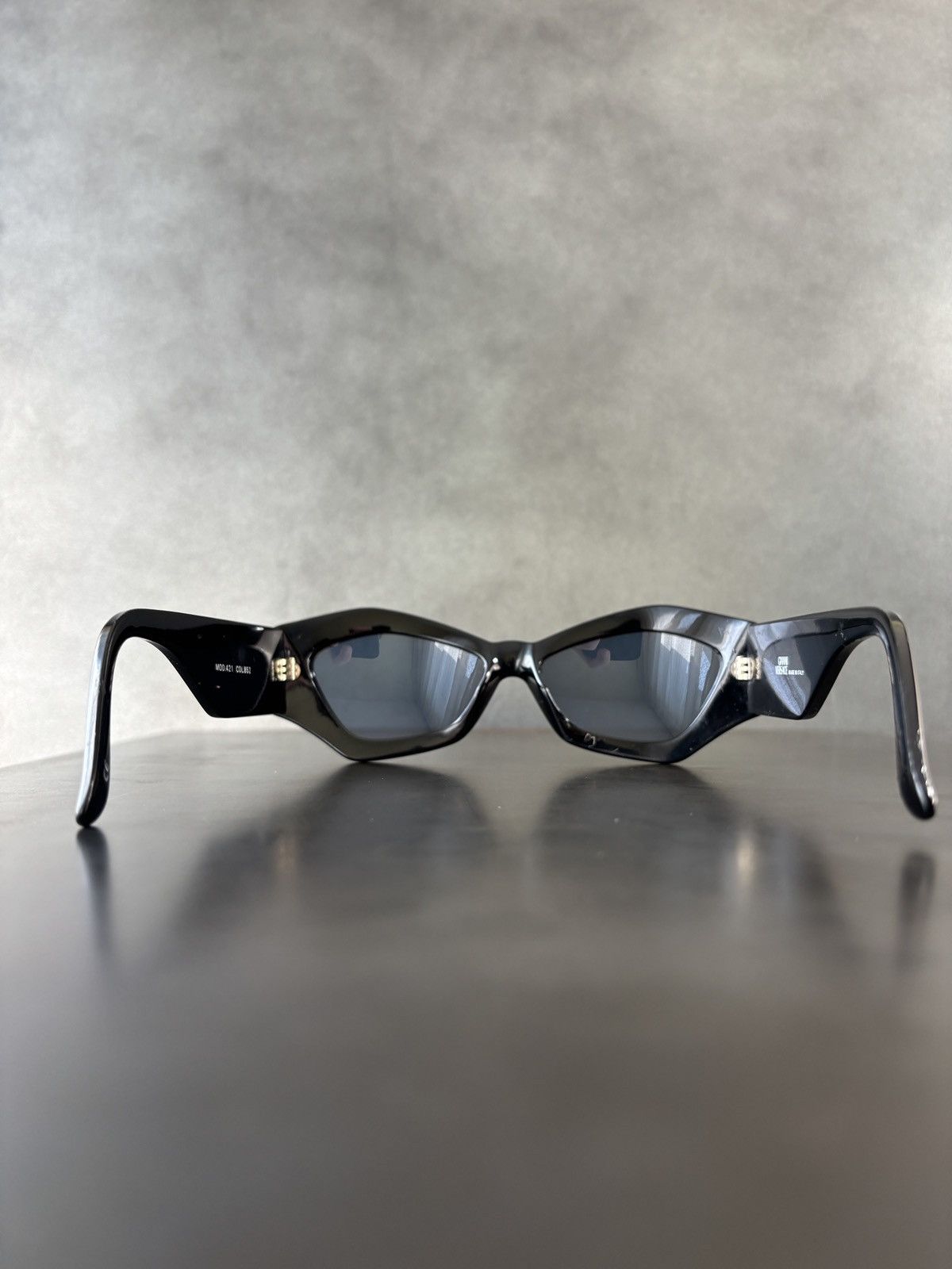 Versace 1990s Gianni Versace Sunglasses Vintage Versace Mod 421 Size ONE SIZE - 19 Thumbnail