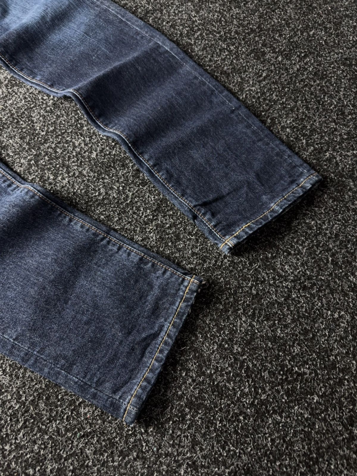 Abercrombie & Fitch 00s Abercrombie & Fitch Distressed Jeans Denim Pants Mexico Size US 34 / EU 50 - 4 Thumbnail