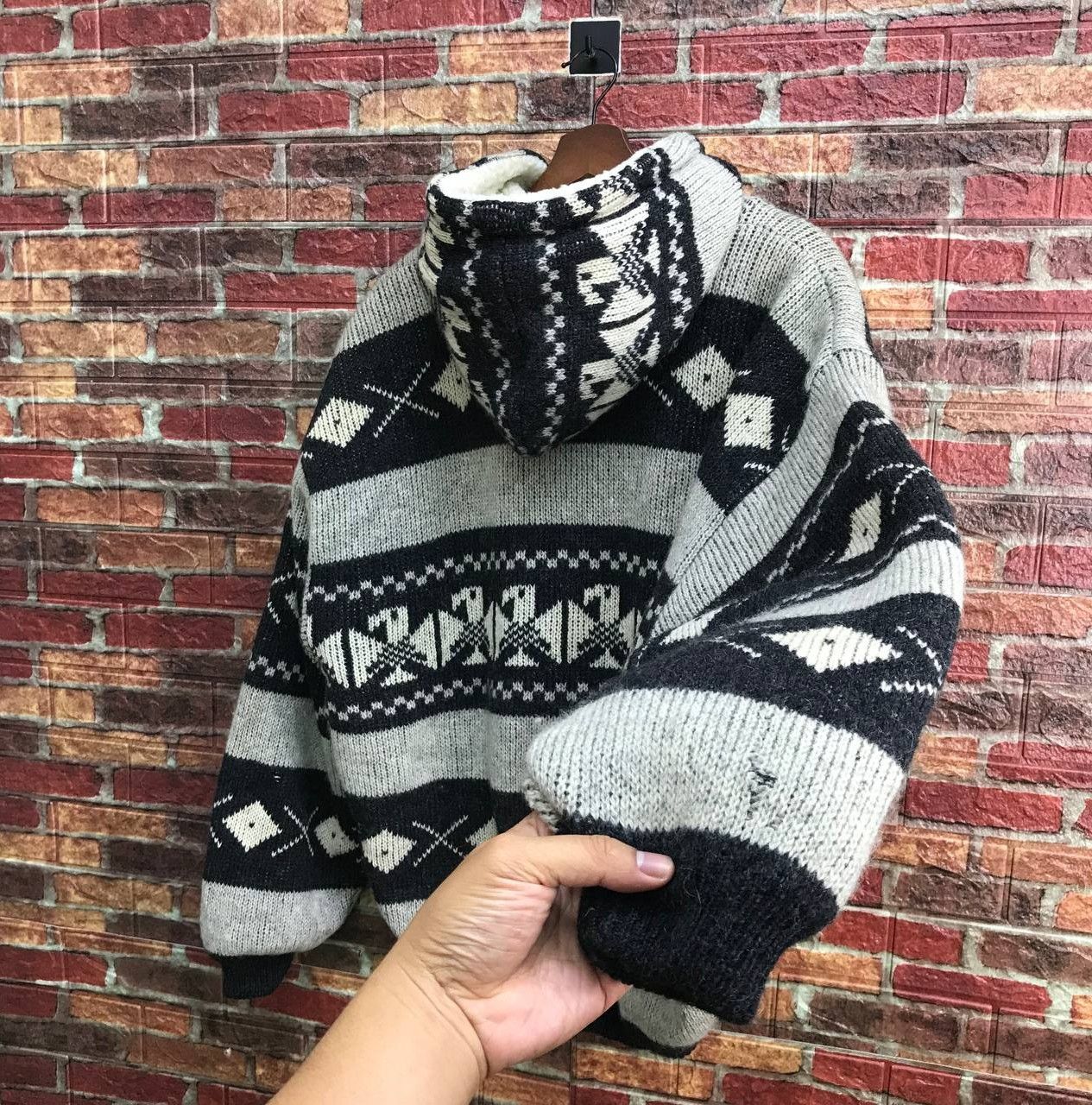Vintage VINTAGE SABRINA JAPAN NAVAJO AZTEC THICK HOODIE SHERPA Size US L / EU 52-54 / 3 - 8 Thumbnail