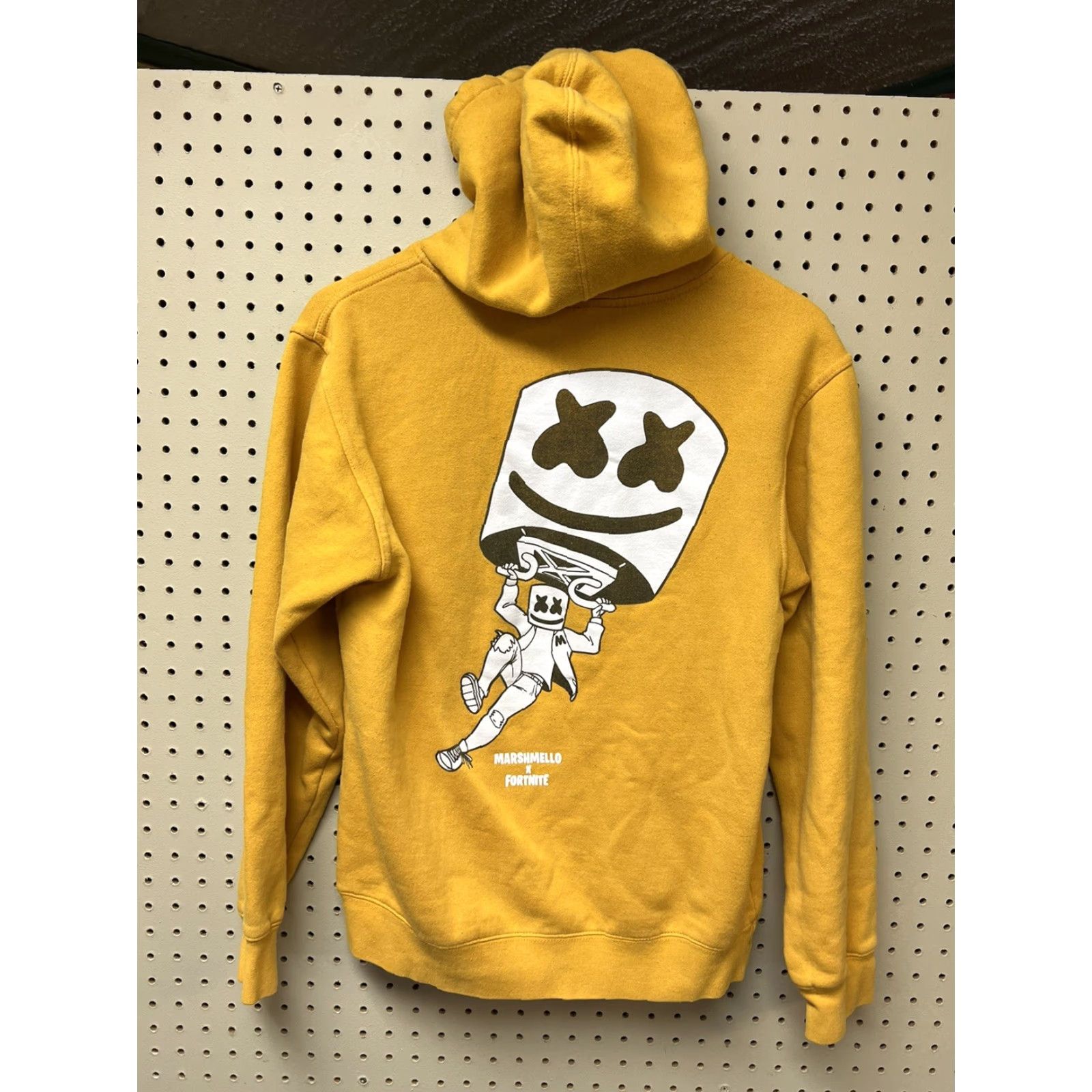 Vintage MARSHMELLO x FORTNITE Men’s Sweatshirt Hoodie Yellow Size Small Size US S / EU 44-46 / 1 - 2 Thumbnail