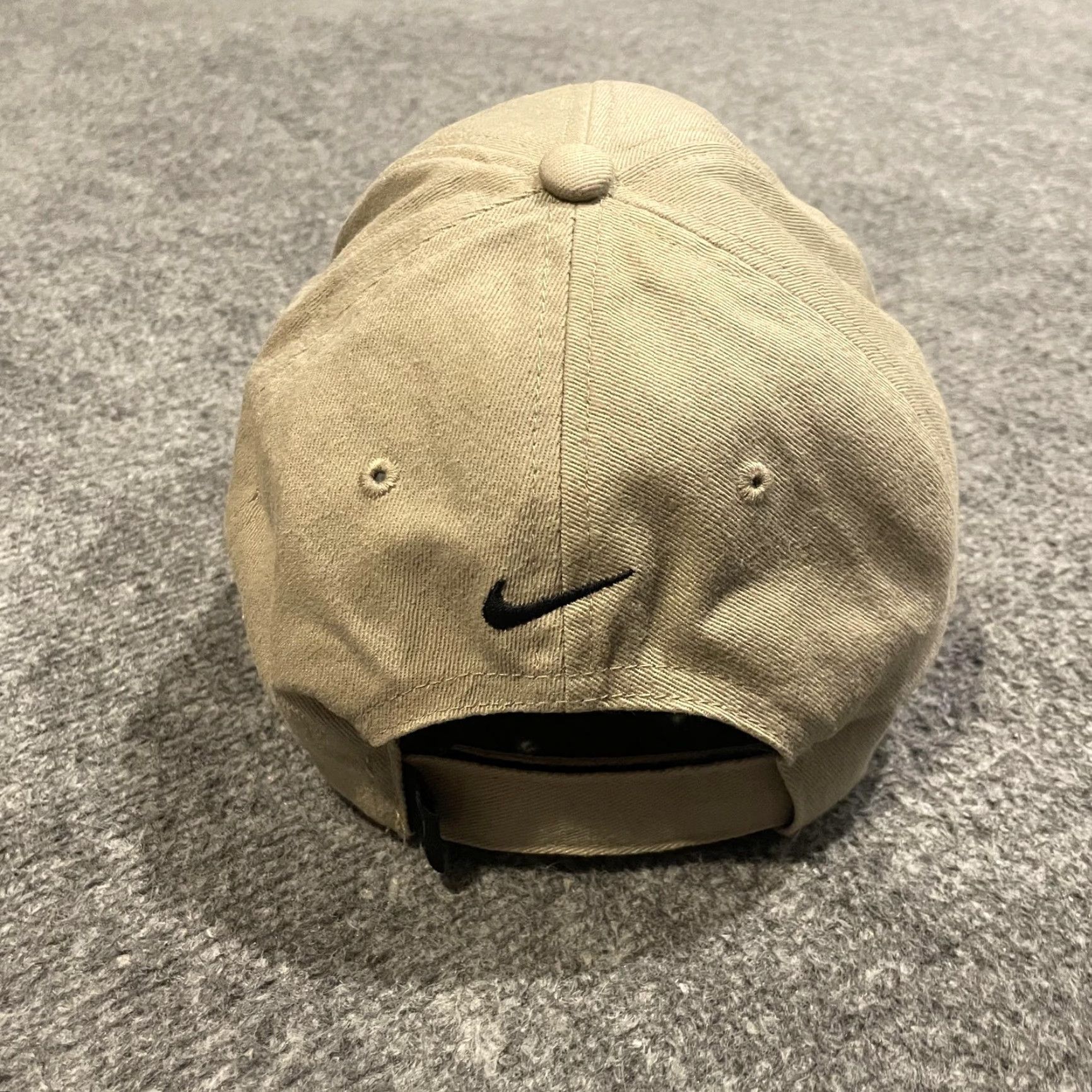 Nike VINTAGE Nike Baseball Cap One Size Beige Swoosh Strap Back One IGNITE Nike Cap Mens Gear Sports Hat Size ONE SIZE - 6 Thumbnail