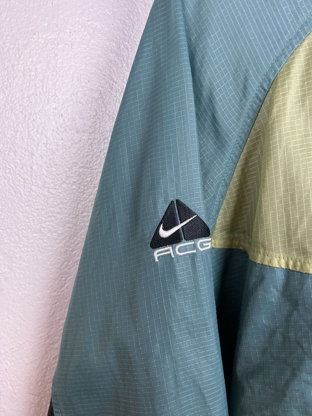 Nike 90s Vintage Nike ACG Packable Windbreaker Jacket In Green Size M / US 6-8 / IT 42-44 - 4 Thumbnail