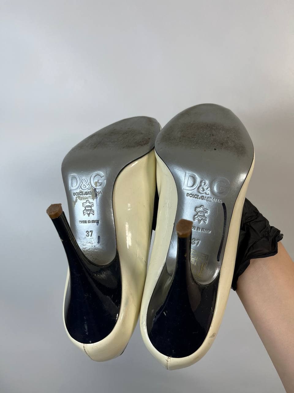 Dolce & Gabbana D&G White Patent Leather Peep Toe Pumps Size 37 Size US 7 / IT 37 - 5 Thumbnail