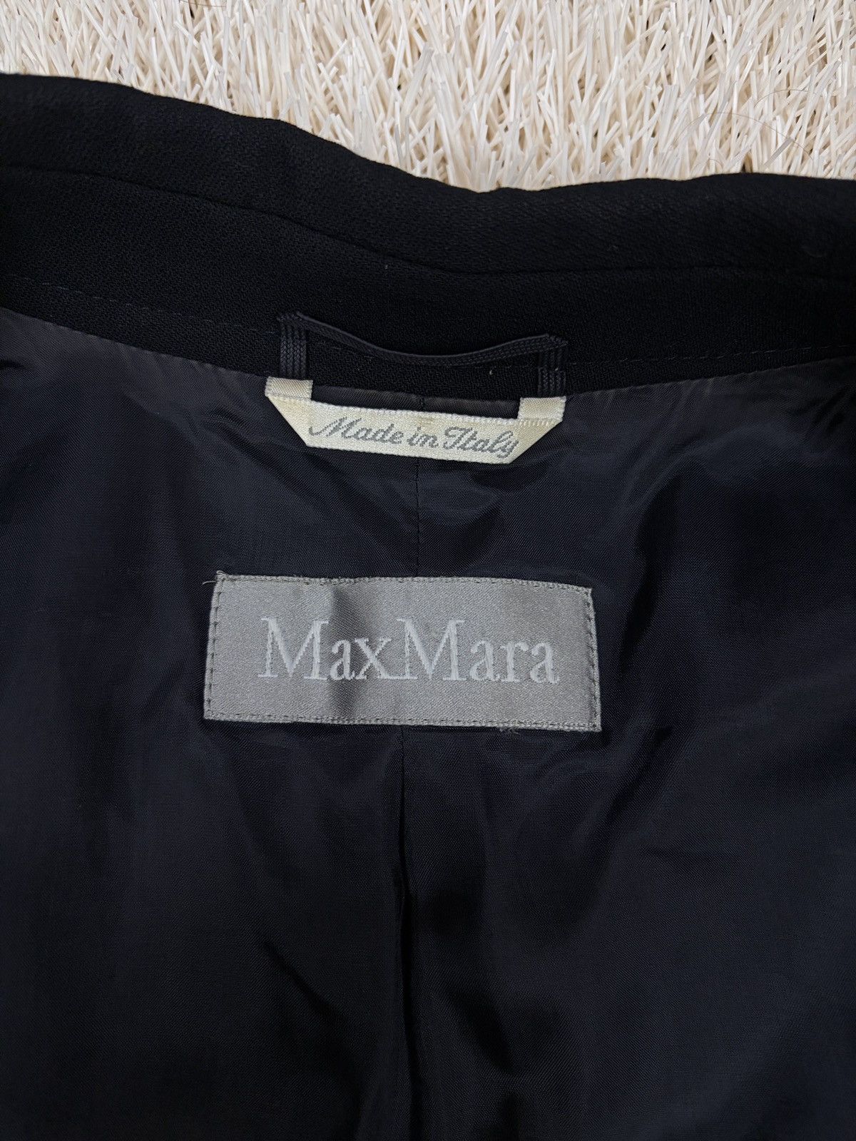 Max Mara Max Mara Wool Double Breasted Blazer black jacket size 42 M Size M / US 6-8 / IT 42-44 - 4 Thumbnail