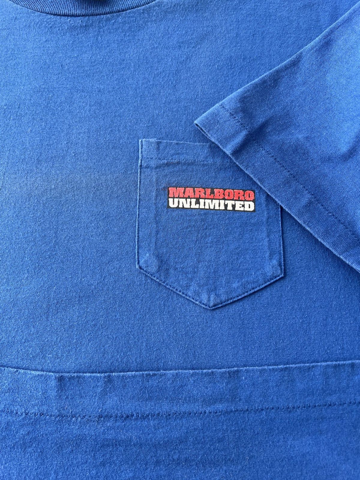 Marlboro Vintage 90s Marlboro Unlimited Wolf Pocket Blue T-shirt Size US XL / EU 56 / 4 - 6 Thumbnail