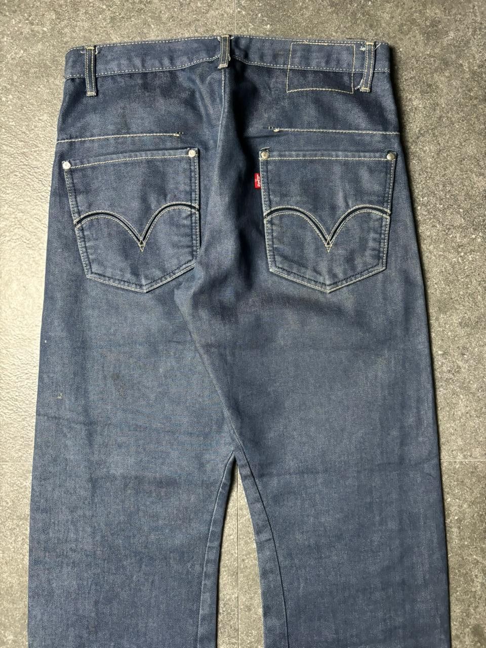 Levi's 2000s Levi's Engineered Twisted Jeans Size US 29 - 13 Thumbnail
