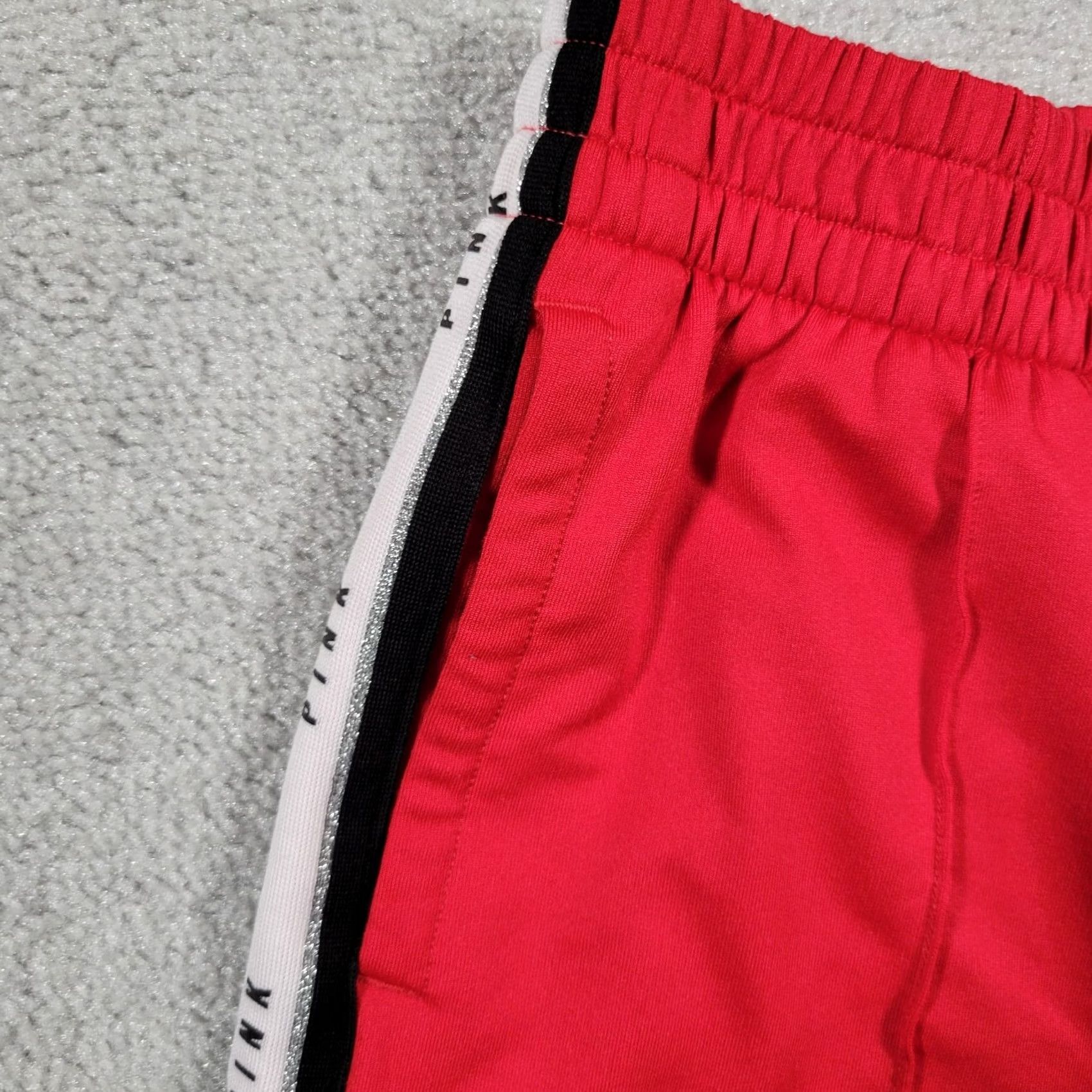 Victoria's Secret Pink Victoria's Secret Red Sport Track Mini Shorts Women’s Small Cheerleading Shorts Size 28" / US 6 / IT 42 - 4 Thumbnail