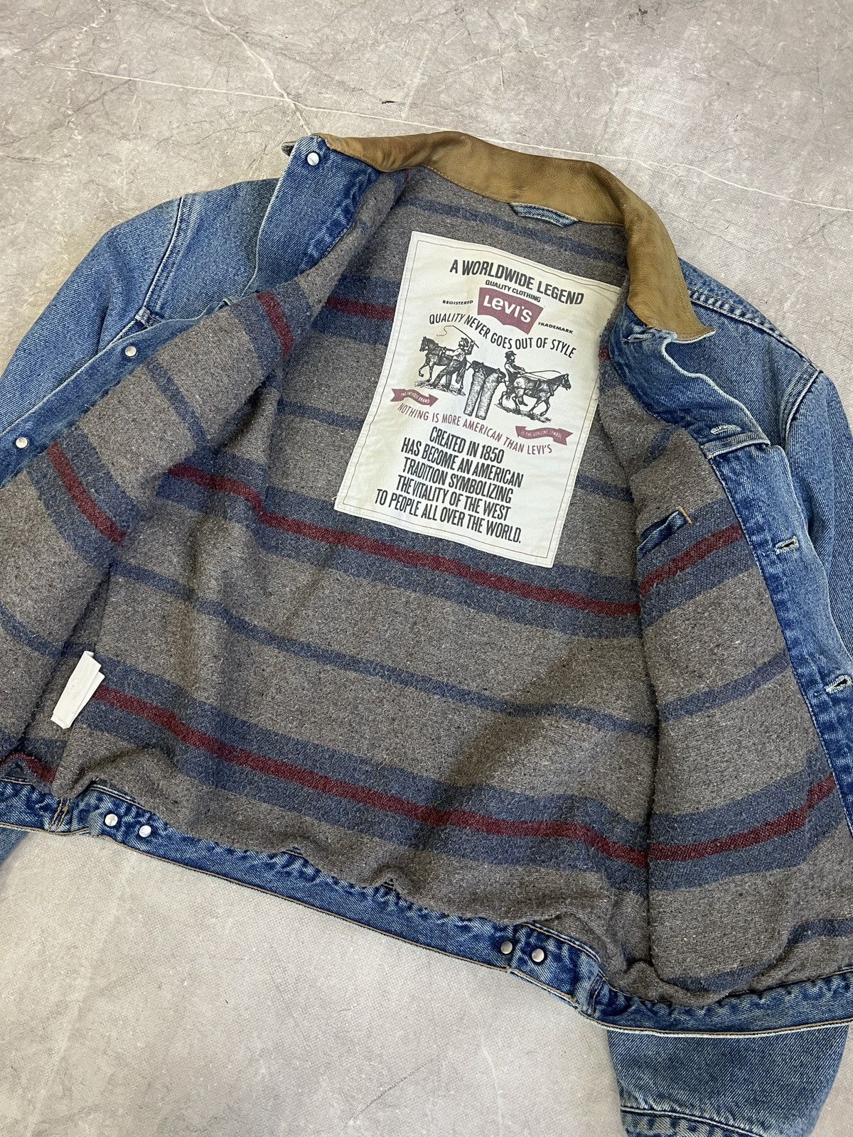 Levi's Vintage 90s Levis trucker jacket leather collar retro Size US M / EU 48-50 / 2 - 10 Thumbnail