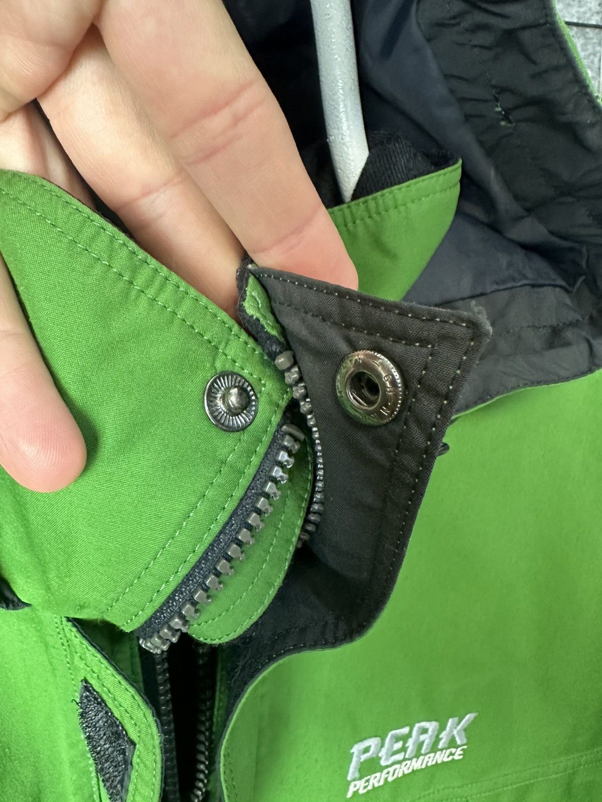 Peak Performance Peak Performance Outdoor Gore Tex Light Jacket Size S Size US S / EU 44-46 / 1 - 6 Thumbnail