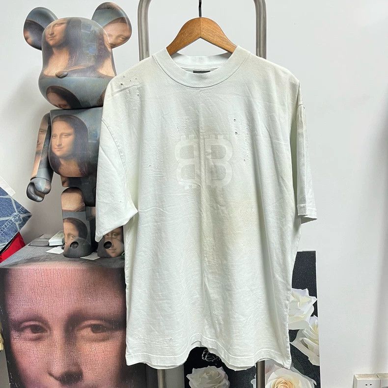 Balenciaga Balenciaga Bitcoin Short Sleeve Tee - dmc Size US M / EU 48-50 / 2 - 1 Thumbnail